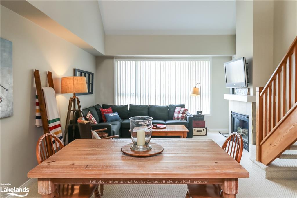 Photo 14 of 938 Cedar Pointe Court, Collingwood — HOMEH