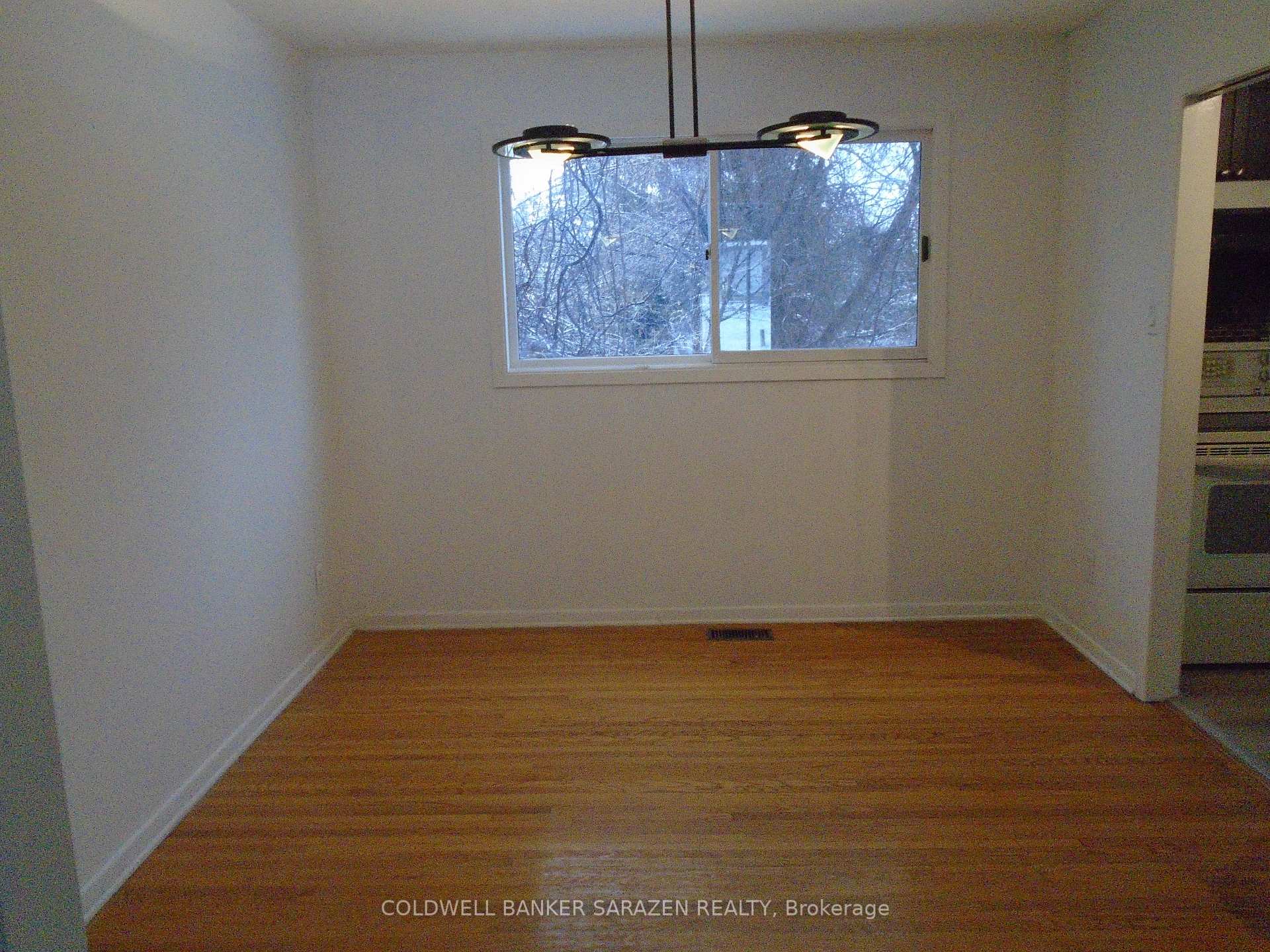 Photo 5 of 2991 Penny Drive W, Ottawa, Bayshore — HOMEH