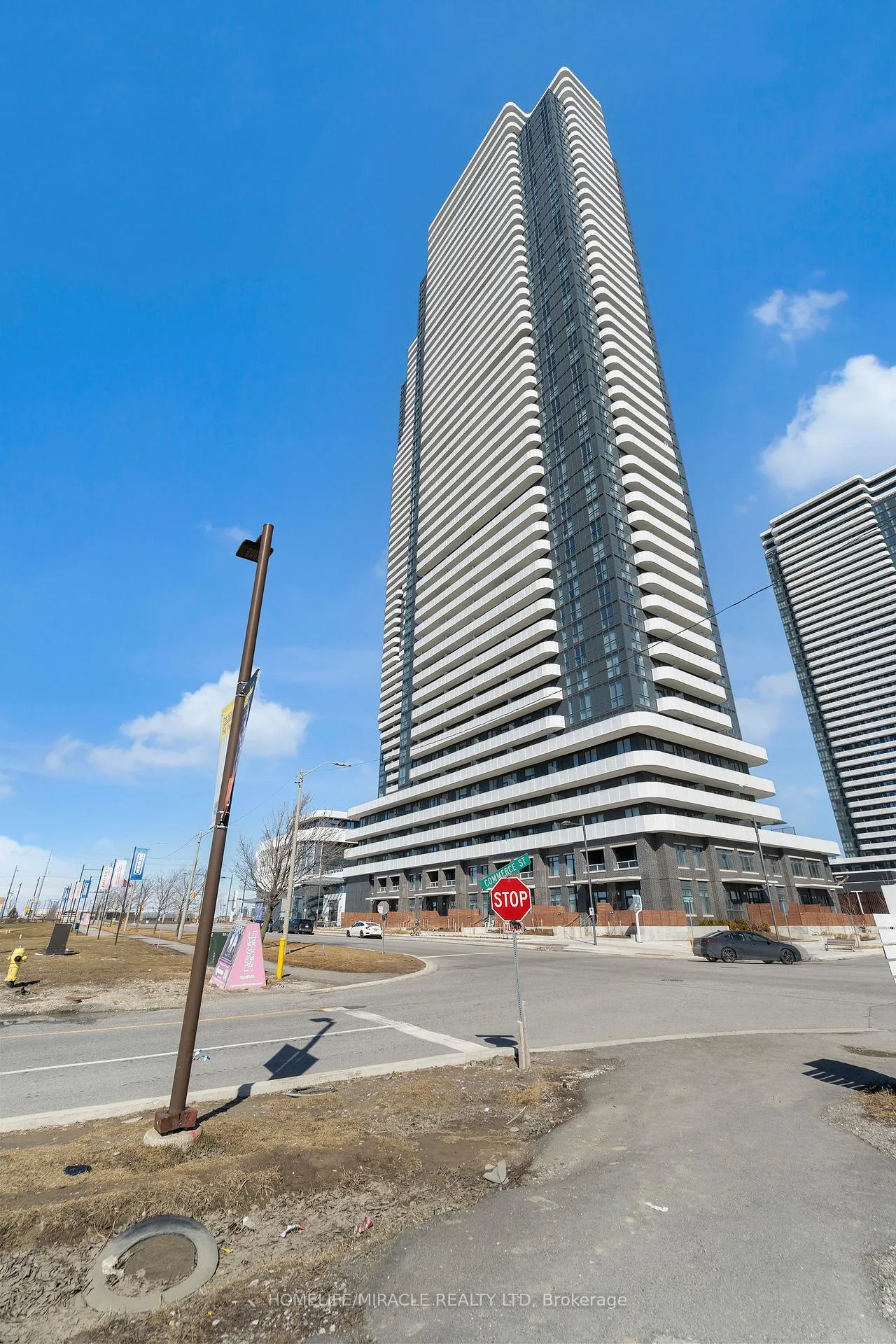 Photo 2 of Unit 3303, 225 Commerce Street, Vaughan, Vaughan Corporate Centre — HOMEH
