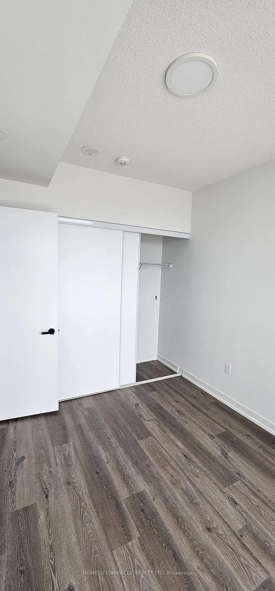Photo 12 of Unit 3303, 225 Commerce Street, Vaughan, Vaughan Corporate Centre — HOMEH