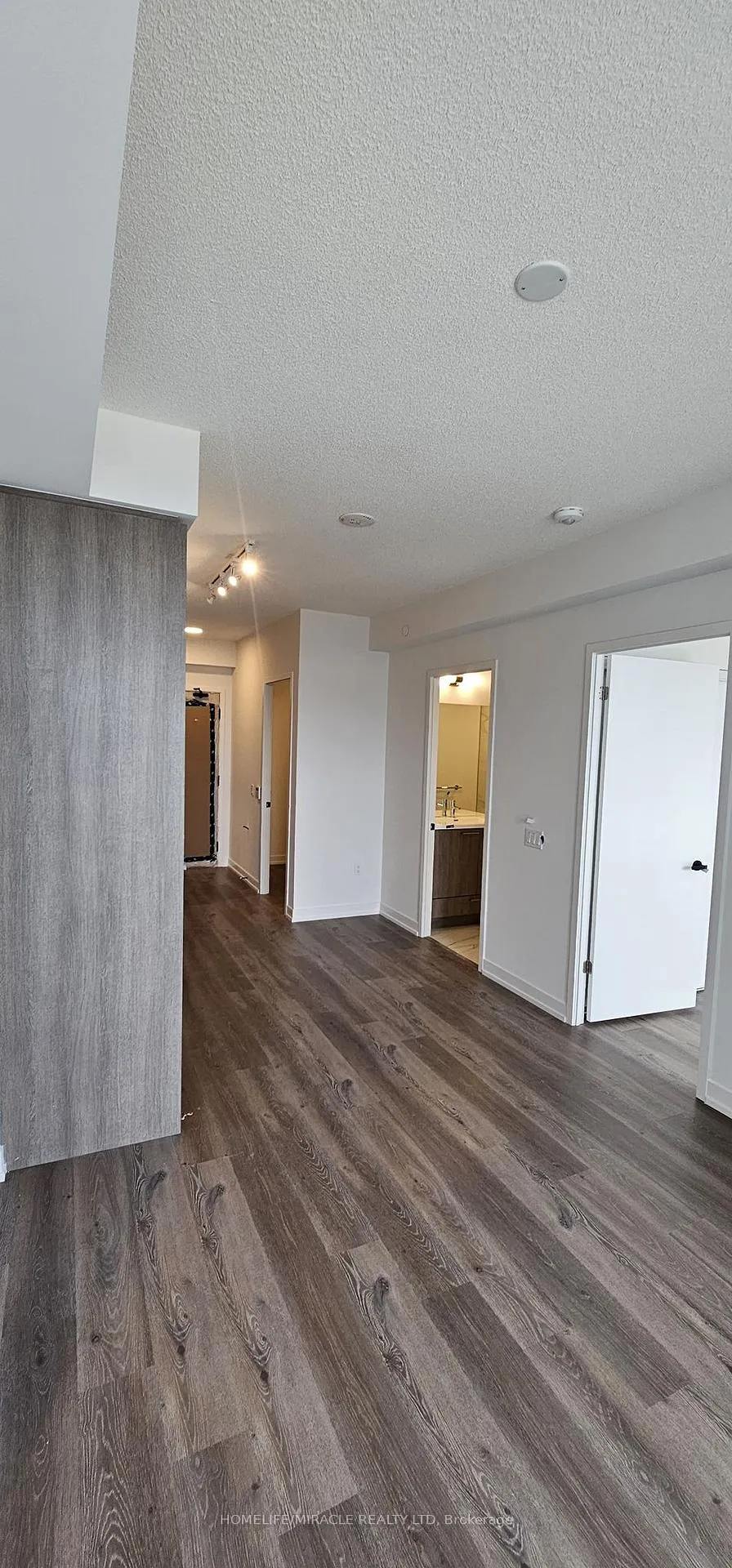 Photo 13 of Unit 3303, 225 Commerce Street, Vaughan, Vaughan Corporate Centre — HOMEH