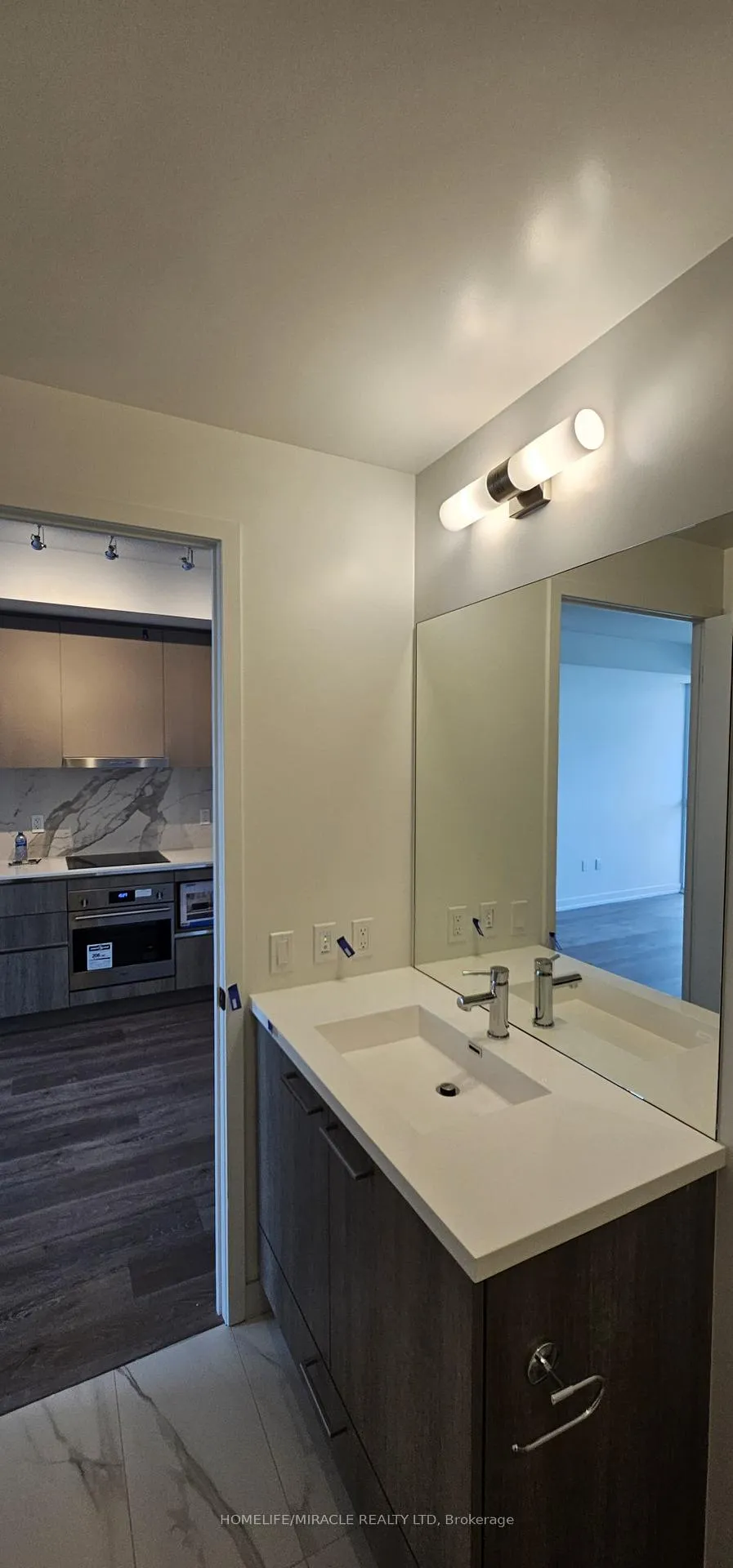 Photo 15 of Unit 3303, 225 Commerce Street, Vaughan, Vaughan Corporate Centre — HOMEH