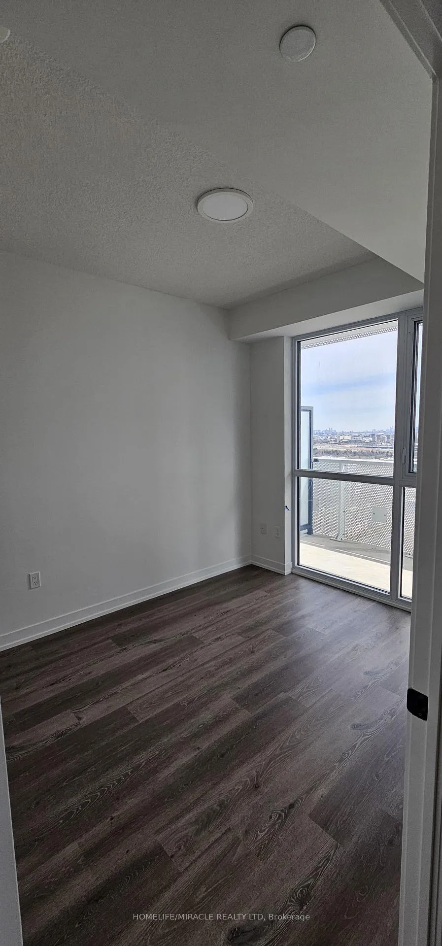 Photo 19 of Unit 3303, 225 Commerce Street, Vaughan, Vaughan Corporate Centre — HOMEH