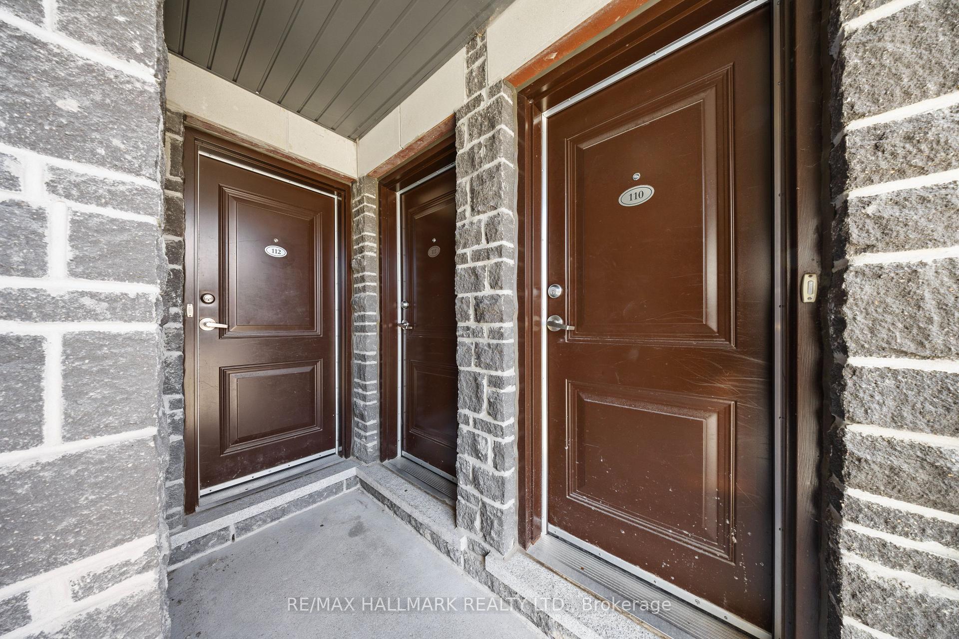Photo 3 of Unit 111, 2 Dunsheath Way, Markham, Cornell — HOMEH