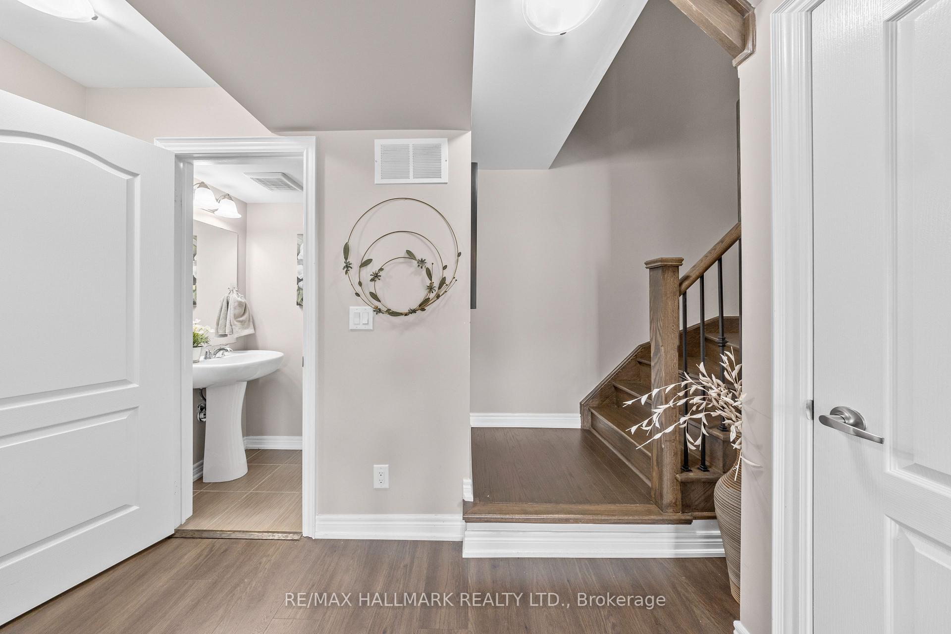 Photo 15 of Unit 111, 2 Dunsheath Way, Markham, Cornell — HOMEH