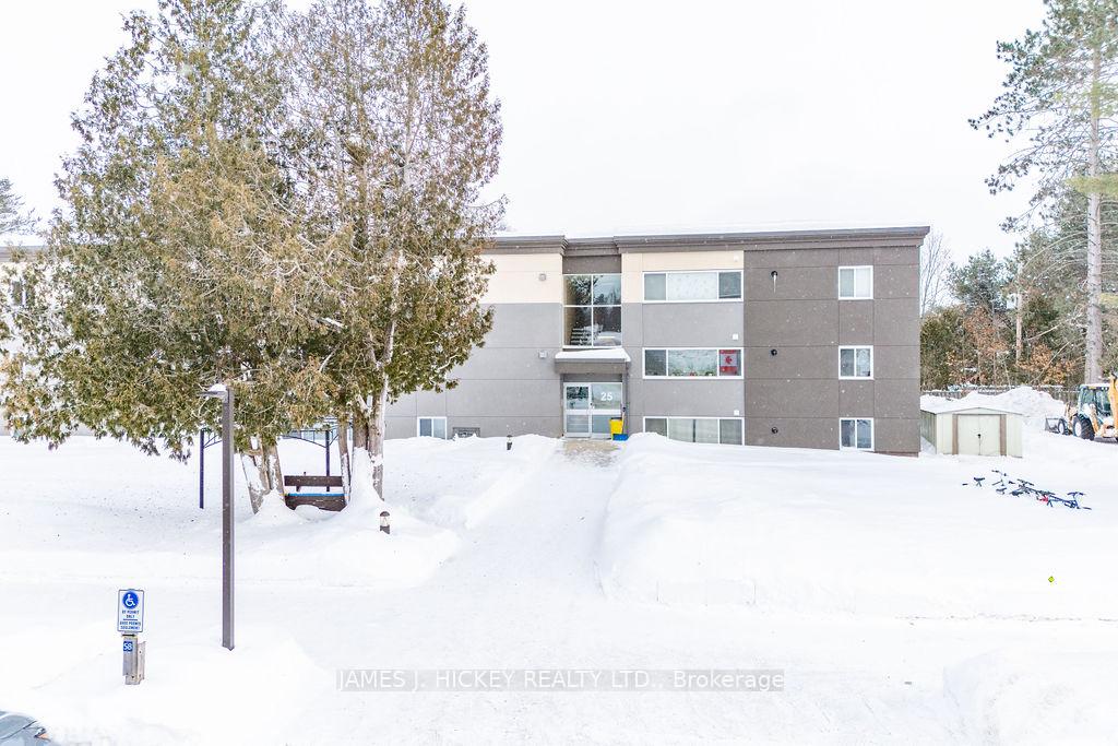 Photo 19 of Unit 110, 25 Tamarack Street, Deep River, Deep River — HOMEH