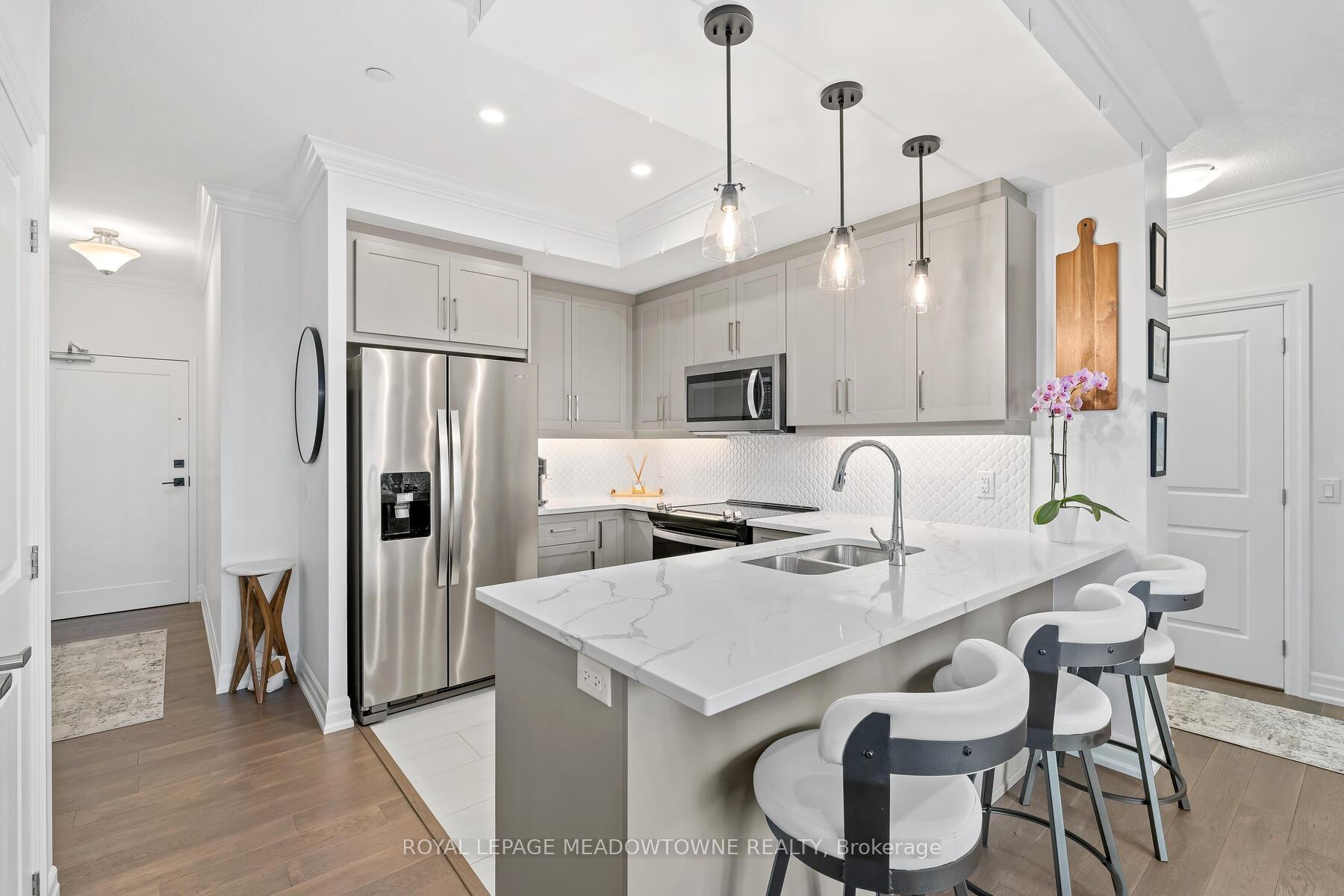 Photo 9 of Unit 801, 1880 Gordon Street, Guelph, Pineridge/Westminster Woods — HOMEH