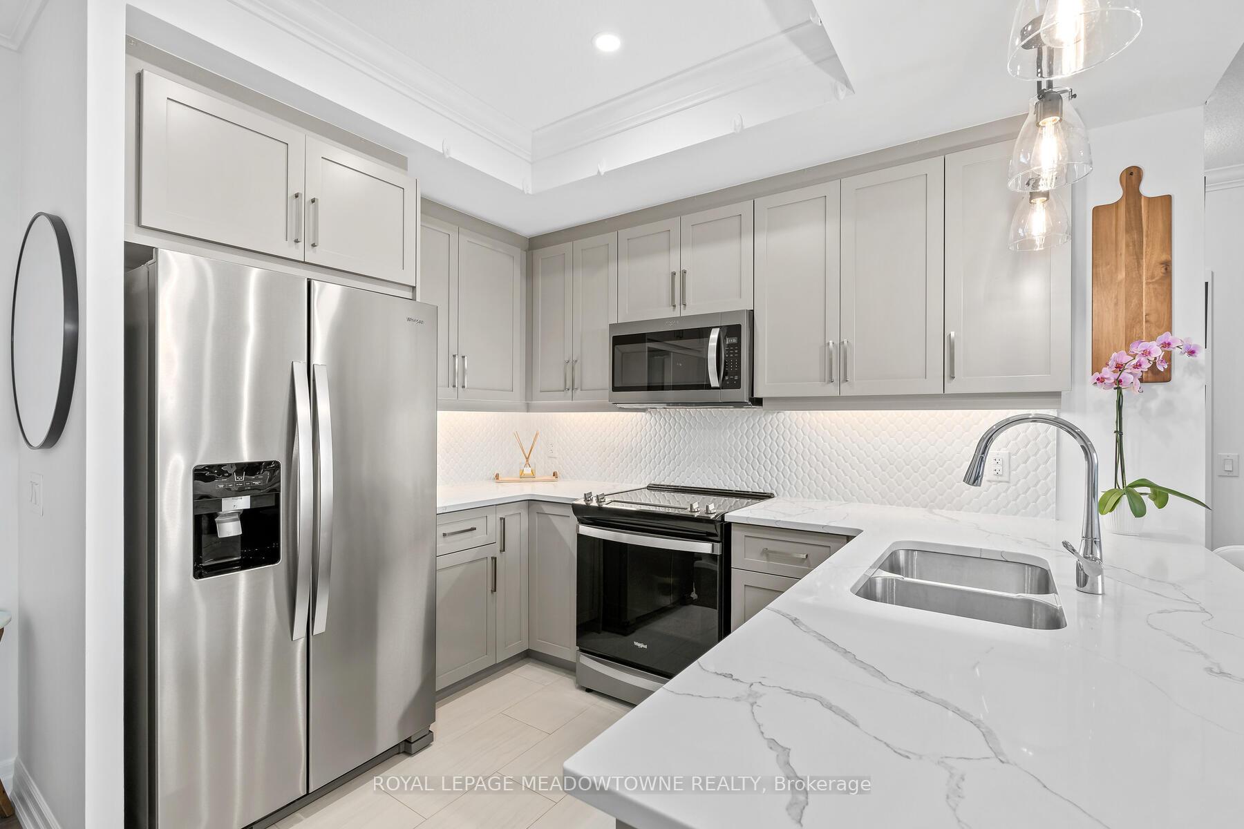 Photo 10 of Unit 801, 1880 Gordon Street, Guelph, Pineridge/Westminster Woods — HOMEH