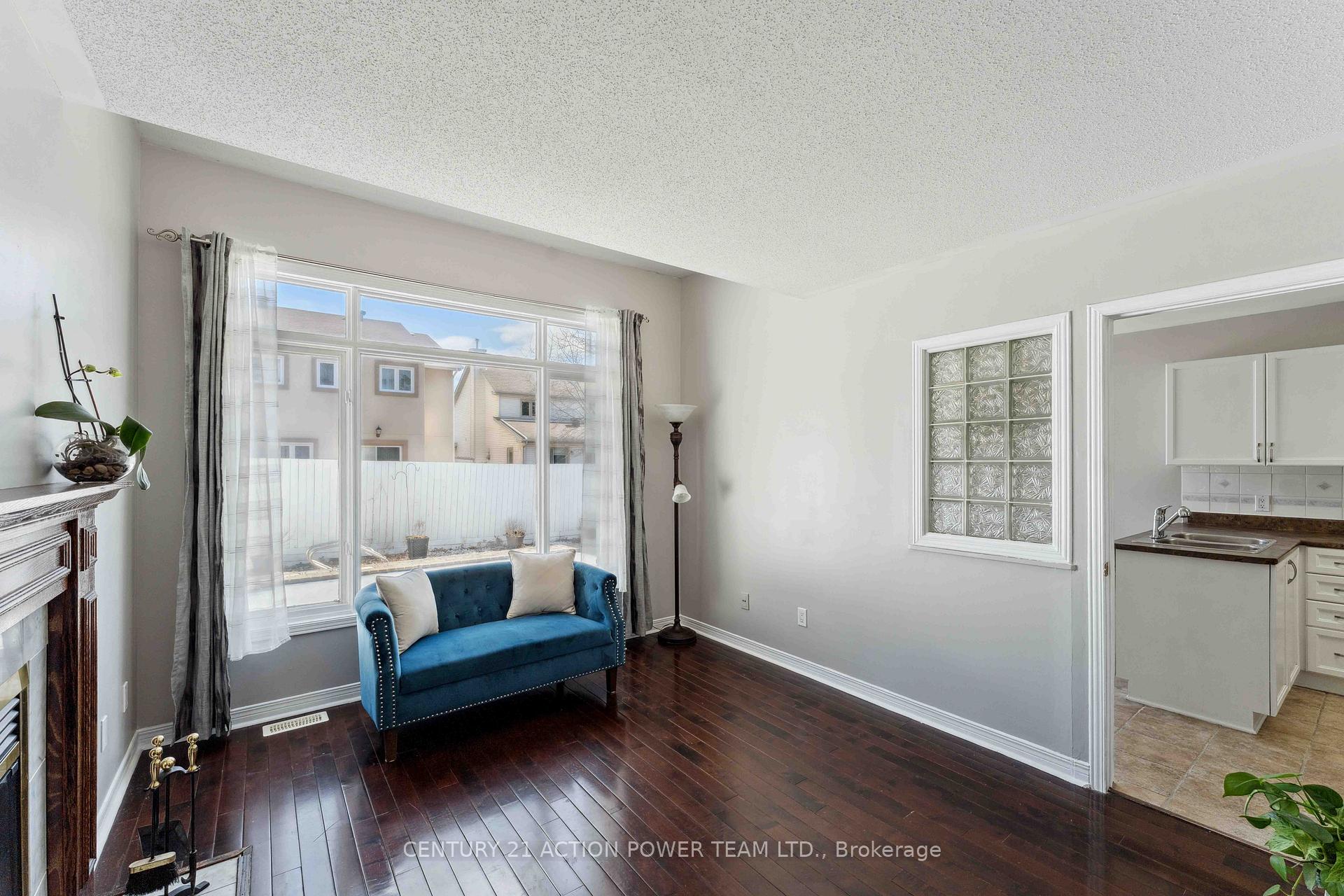Photo 7 of 13 Avonhurst Avenue, Ottawa, Barrhaven - Longfields — HOMEH