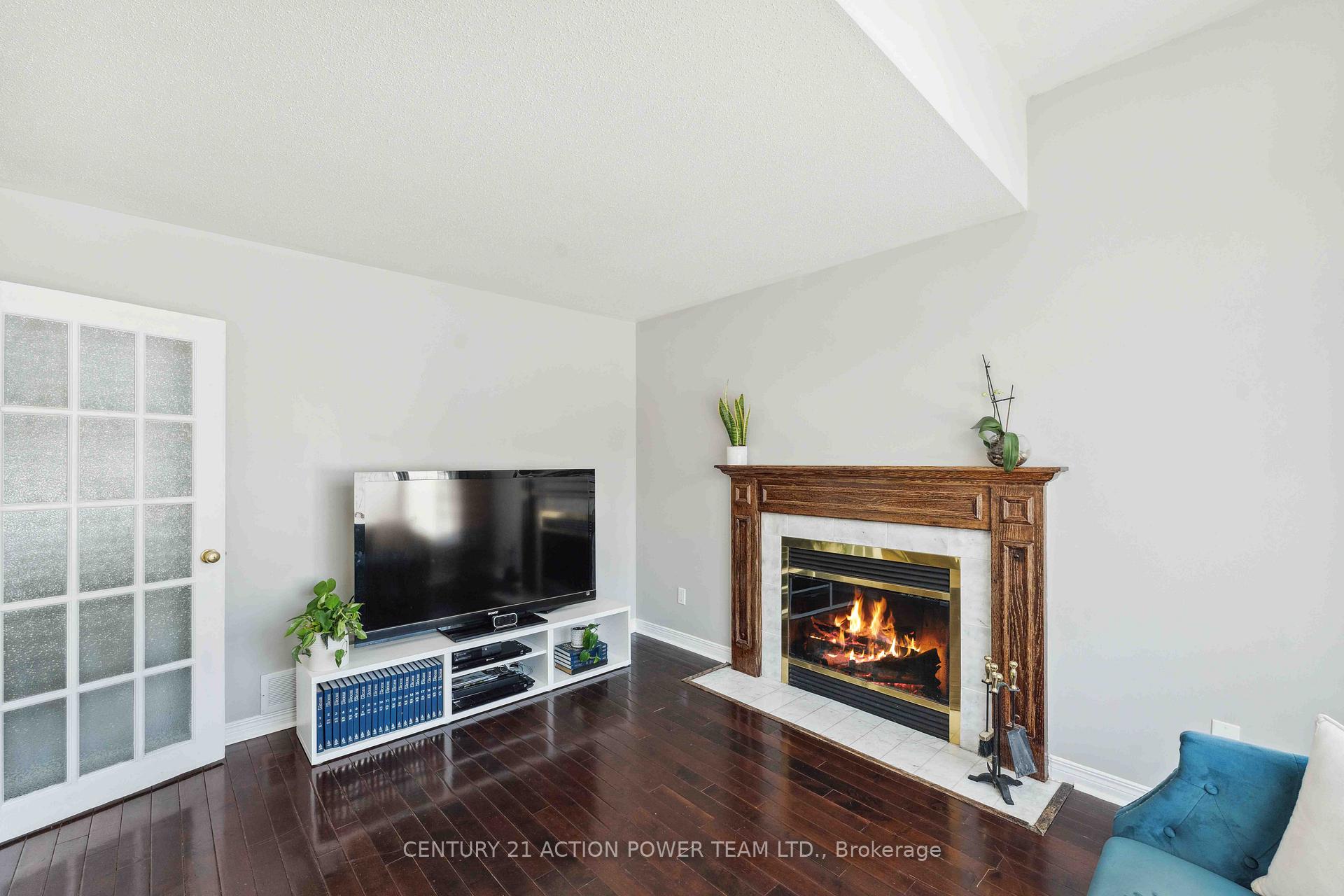 Photo 9 of 13 Avonhurst Avenue, Ottawa, Barrhaven - Longfields — HOMEH