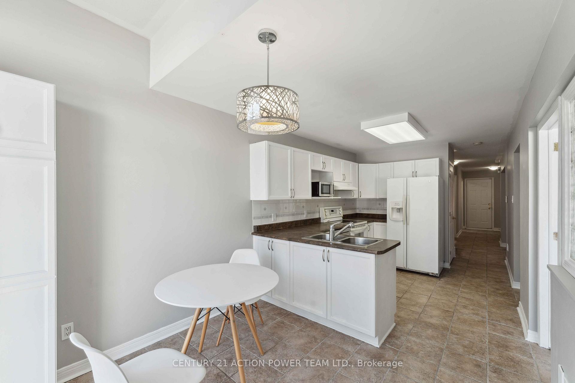 Photo 15 of 13 Avonhurst Avenue, Ottawa, Barrhaven - Longfields — HOMEH