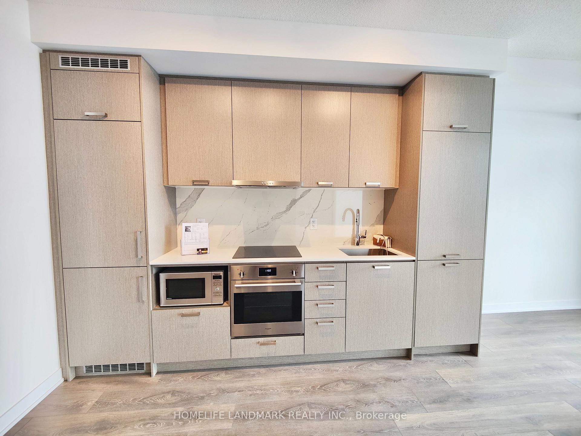 Photo 1 of Unit 809, 38 Honeycrisp Crescent, Vaughan, Vaughan Corporate Centre — HOMEH