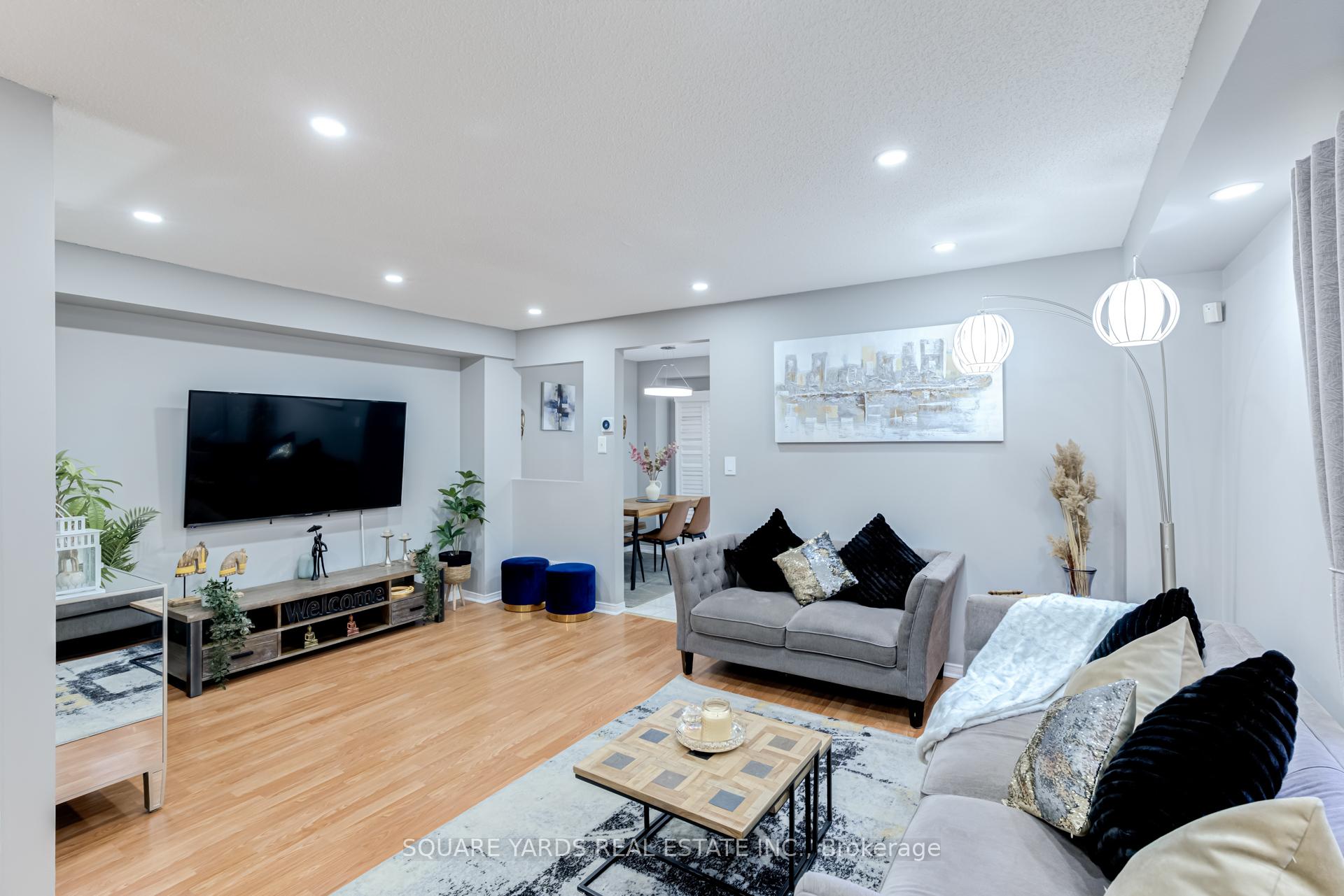 Photo 26 of 17 Alexis Way, Whitby, Williamsburg — HOMEH