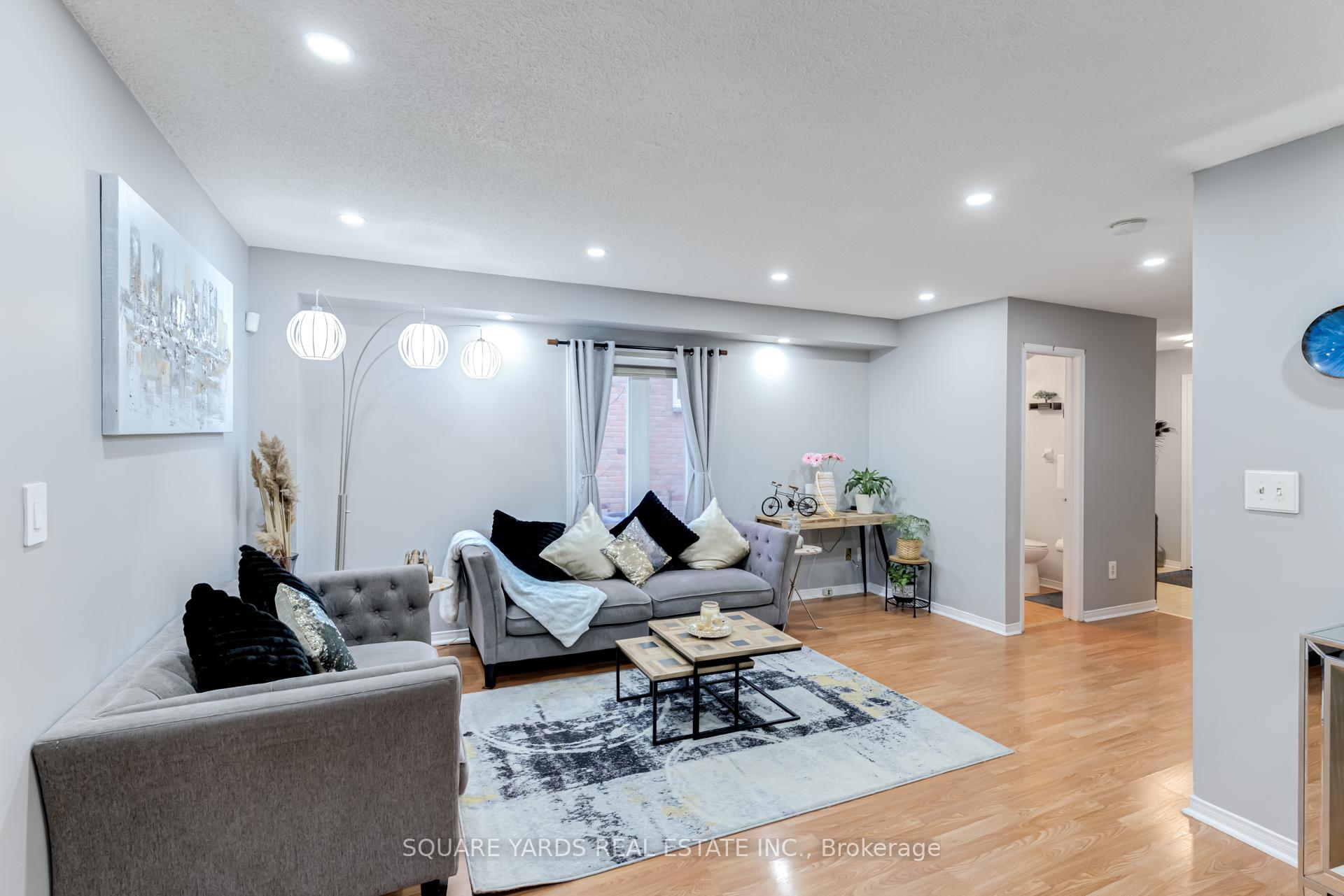 Photo 27 of 17 Alexis Way, Whitby, Williamsburg — HOMEH