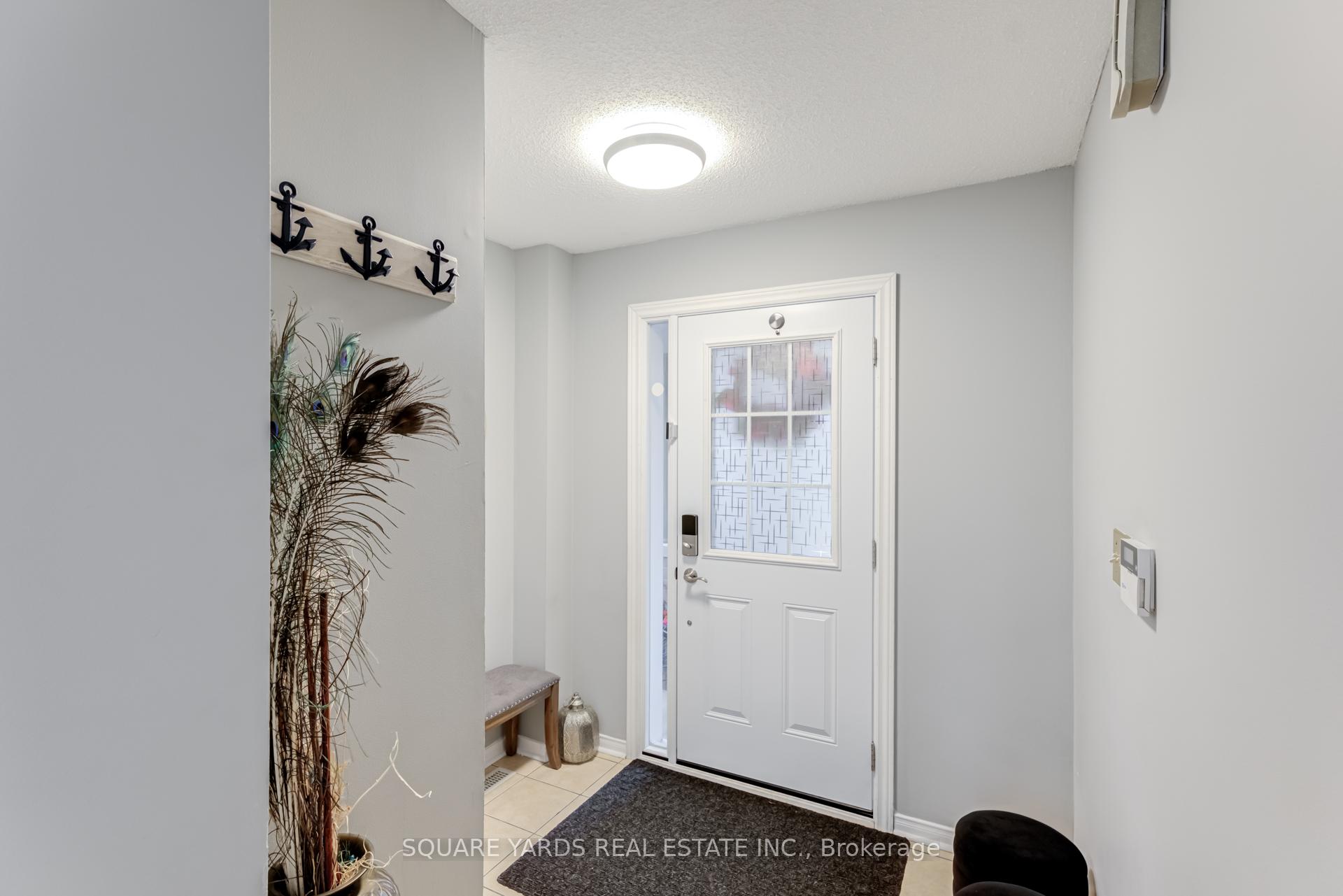Photo 4 of 17 Alexis Way, Whitby, Williamsburg — HOMEH