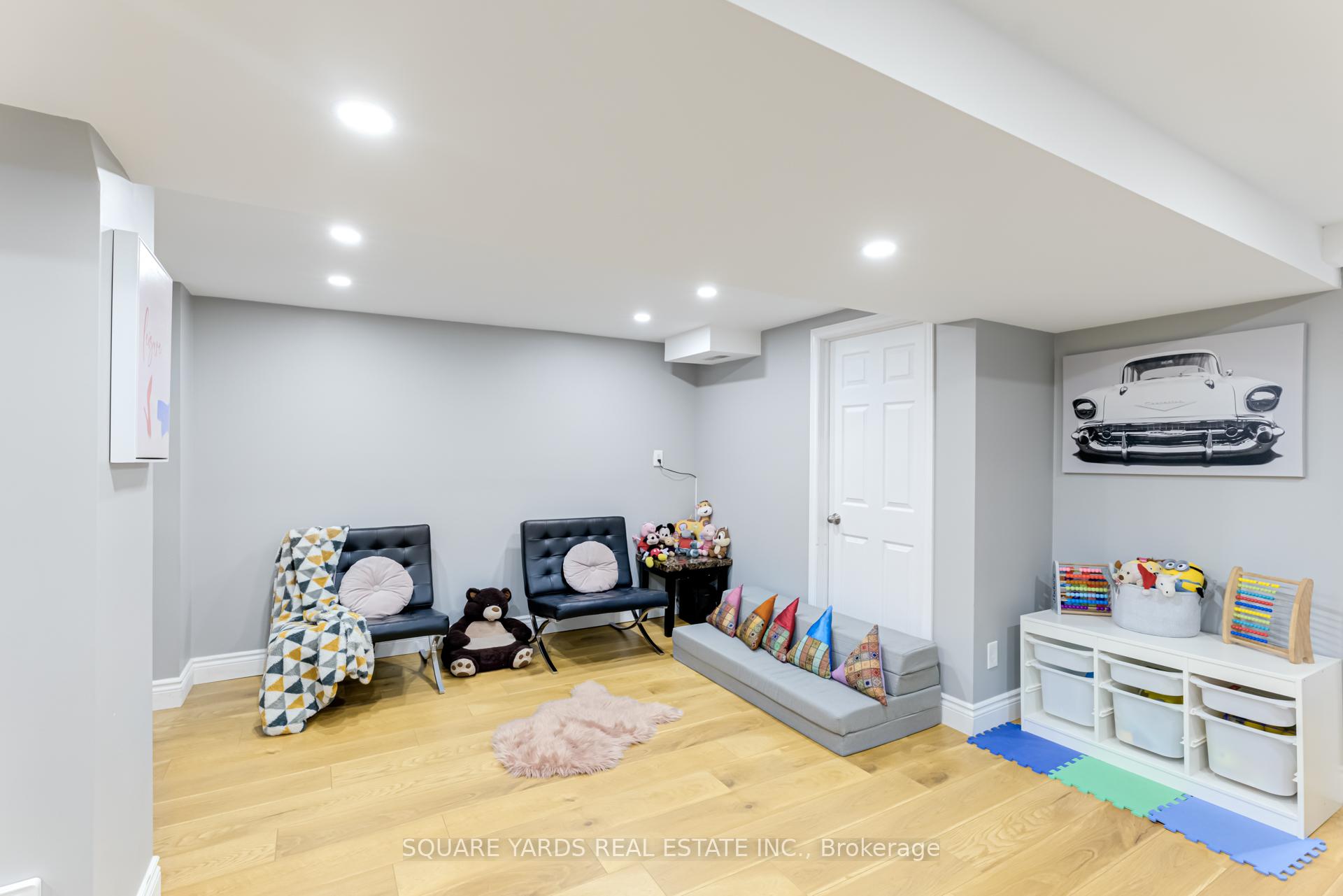 Photo 71 of 17 Alexis Way, Whitby, Williamsburg — HOMEH