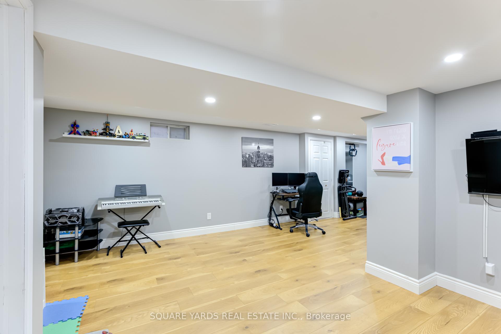 Photo 72 of 17 Alexis Way, Whitby, Williamsburg — HOMEH