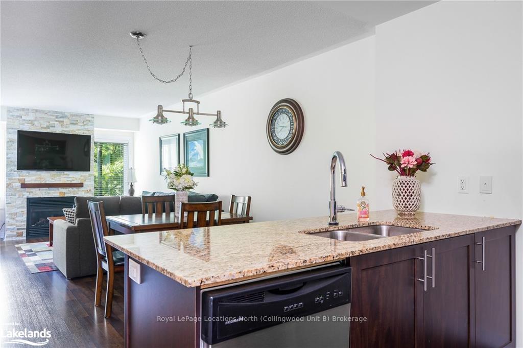 Photo 12 of Unit 202, 4 Brandy Lane Drive, Collingwood — HOMEH