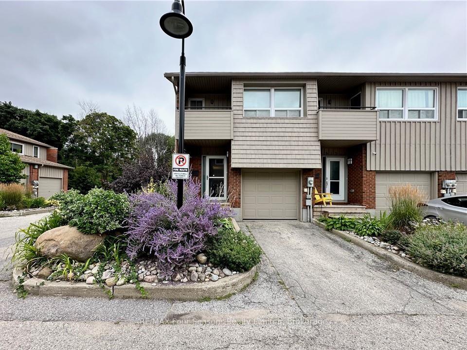 Photo 2 of 615 Tenth Street, Collingwood — HOMEH