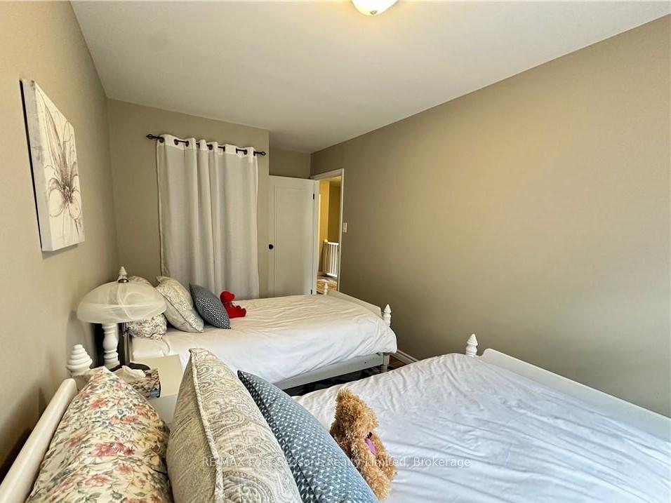 Photo 16 of 615 Tenth Street, Collingwood — HOMEH