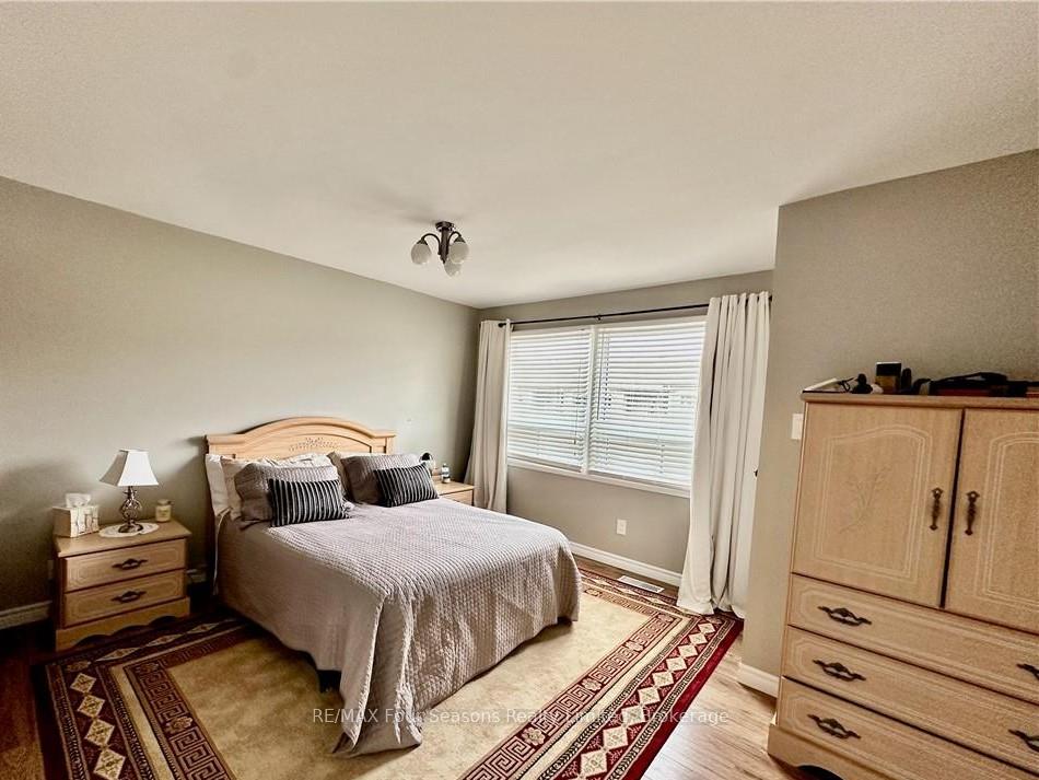 Photo 18 of 615 Tenth Street, Collingwood — HOMEH