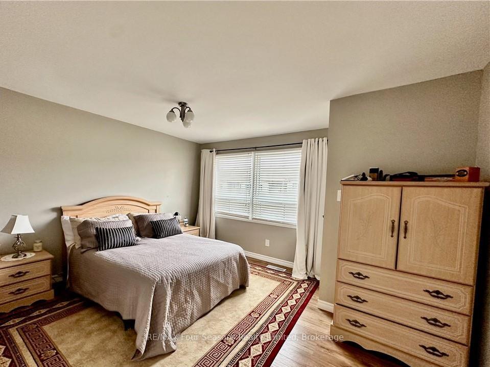 Photo 19 of 615 Tenth Street, Collingwood — HOMEH