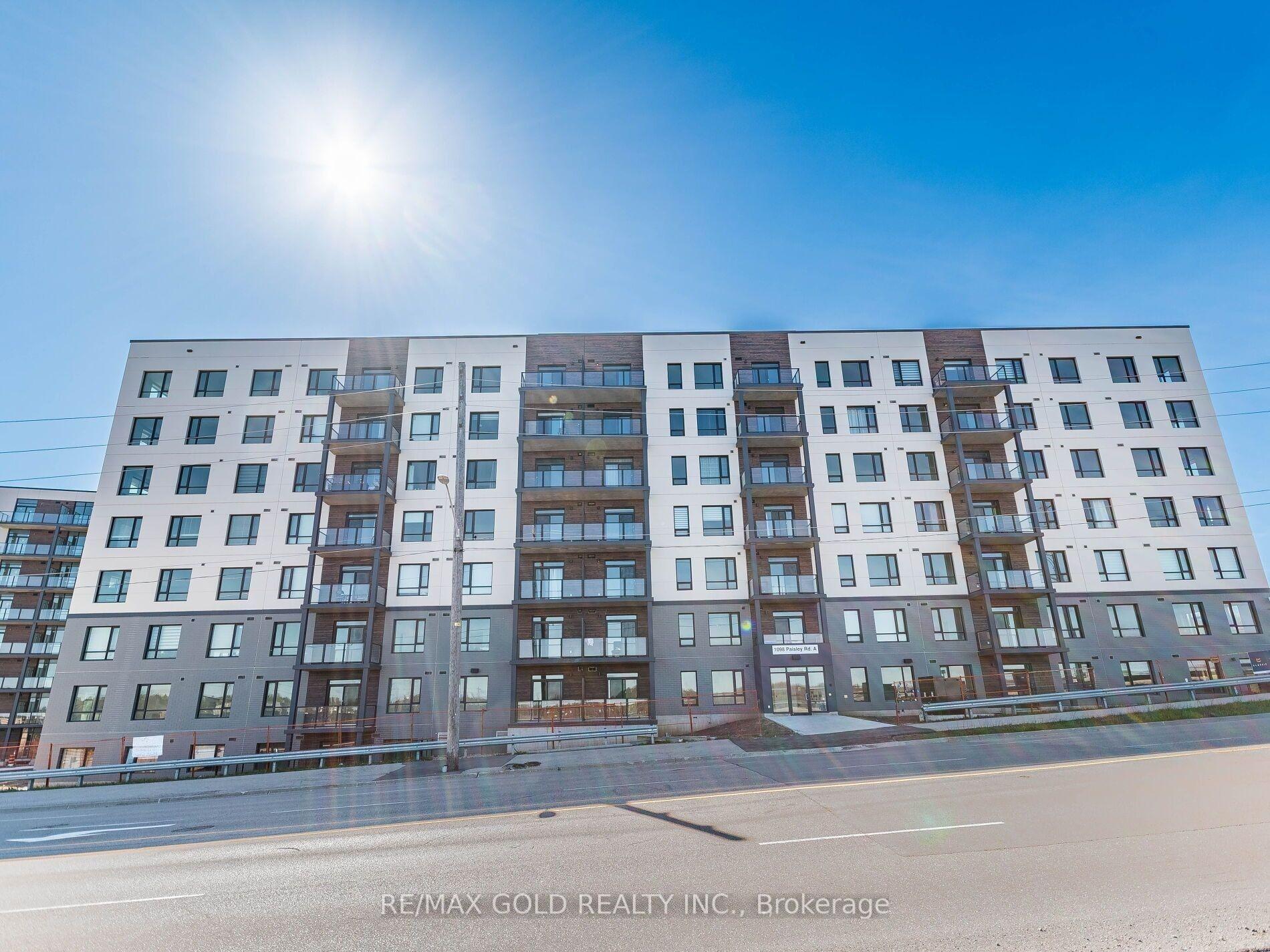 Front of Unit 307, 1098 Paisley Road