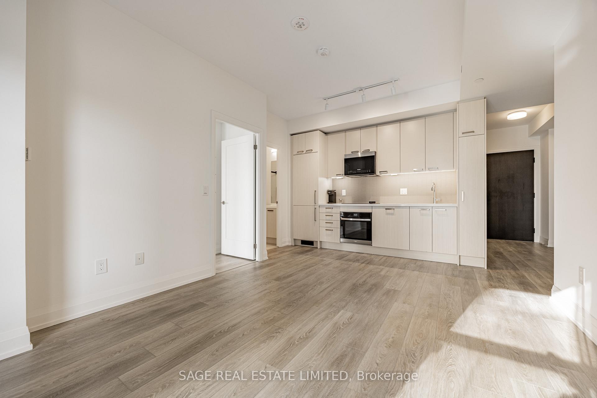 Front of Unit 911, 20 Soudan Avenue