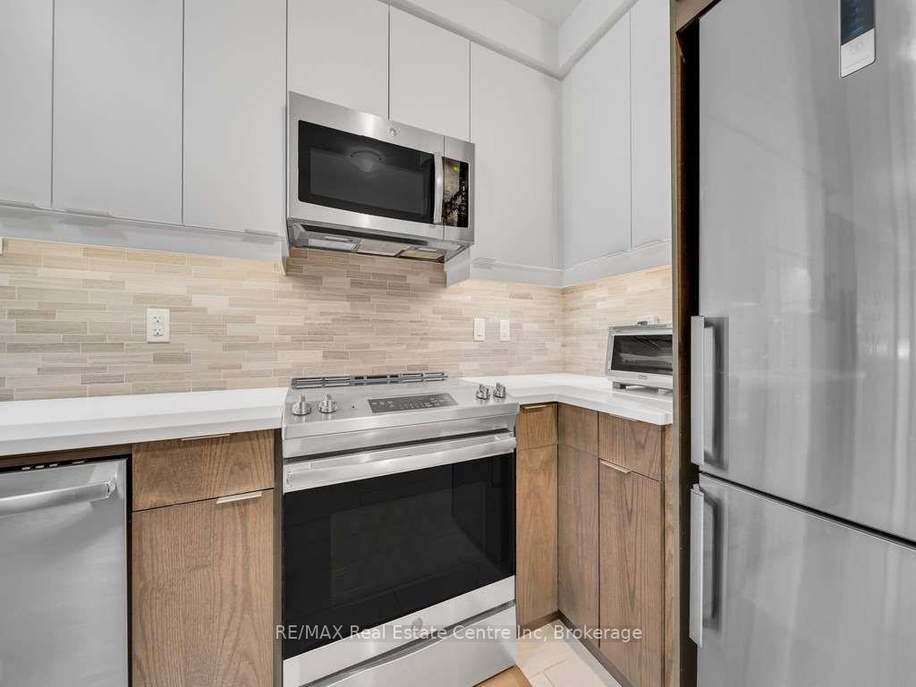 Photo 10 of Unit 502, 63 Arthur Street S, Guelph, St. Patrick's Ward — HOMEH