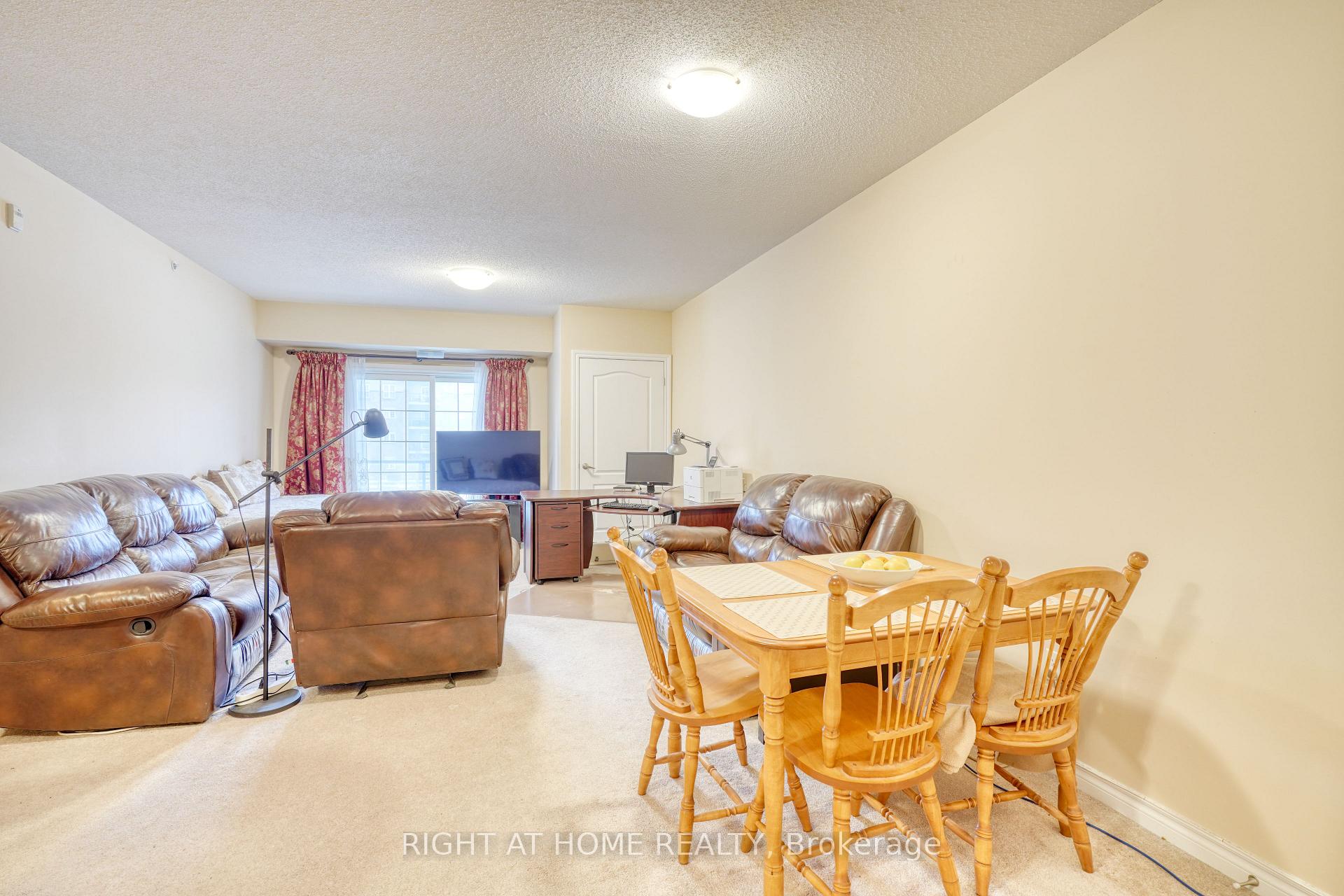 Photo 9 of Unit 210, 39 Ferndale Drive S, Barrie, Ardagh — HOMEH