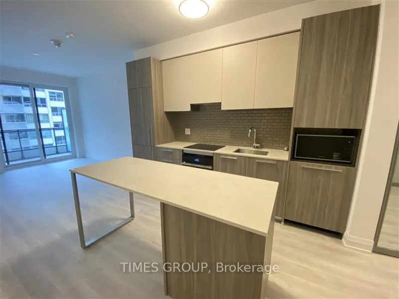 Photo 3 of Unit 906, 65 Broadway Avenue, Toronto, Mount Pleasant West — HOMEH