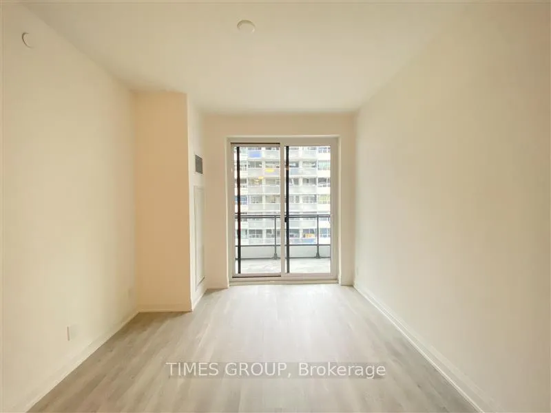 Photo 5 of Unit 906, 65 Broadway Avenue, Toronto, Mount Pleasant West — HOMEH
