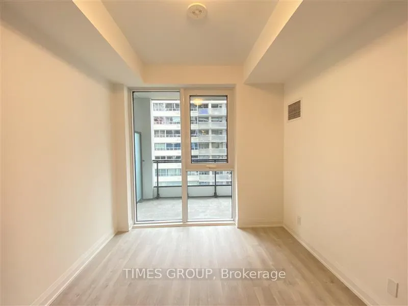 Photo 7 of Unit 906, 65 Broadway Avenue, Toronto, Mount Pleasant West — HOMEH