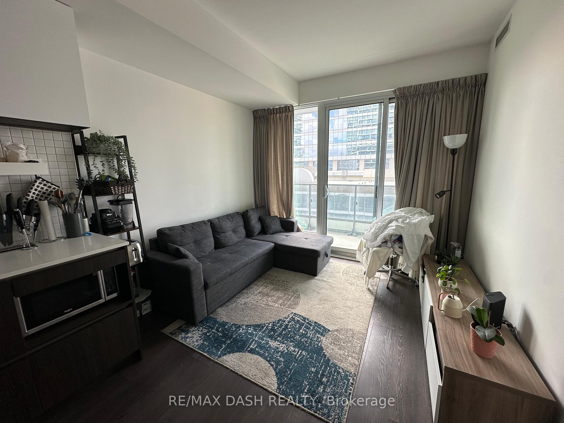 Photo 5 of Unit 606, 5 Buttermill Avenue, Vaughan, Vaughan Corporate Centre — HOMEH