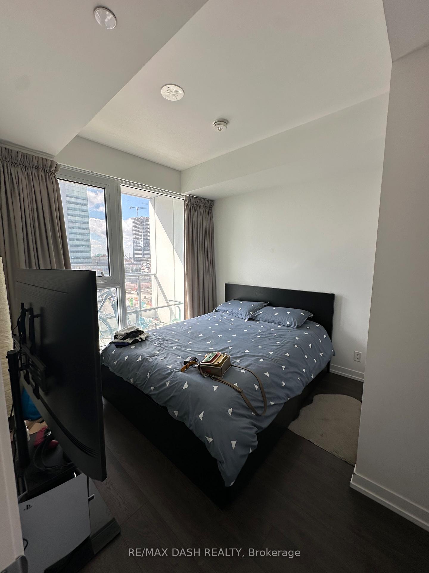 Photo 6 of Unit 606, 5 Buttermill Avenue, Vaughan, Vaughan Corporate Centre — HOMEH