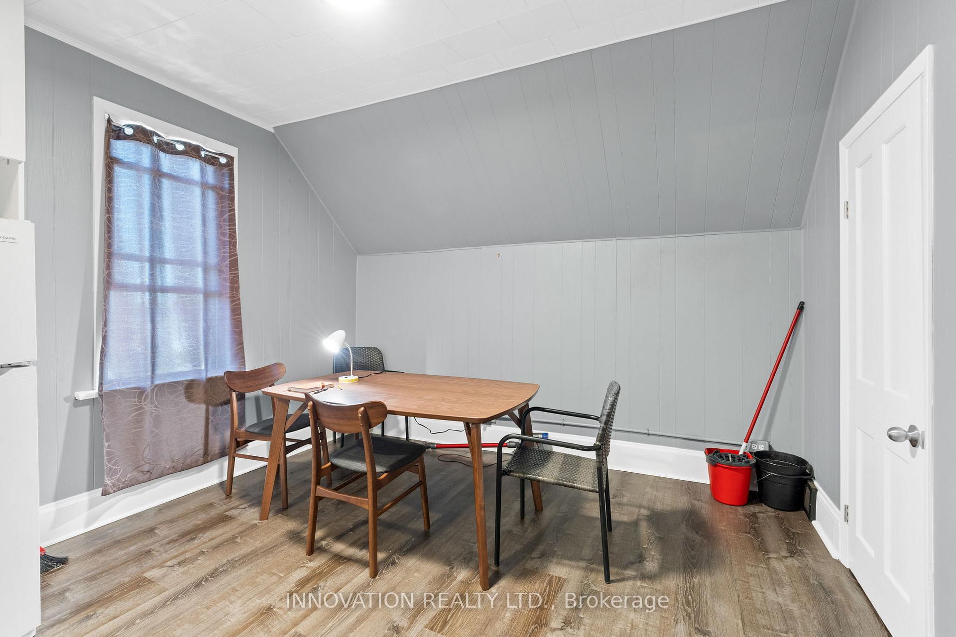 Photo 5 of 55 Lake Avenue E, Carleton Place — HOMEH