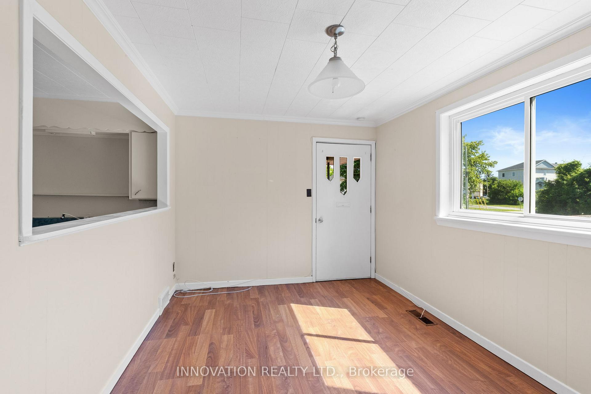 Photo 17 of 55 Lake Avenue E, Carleton Place — HOMEH