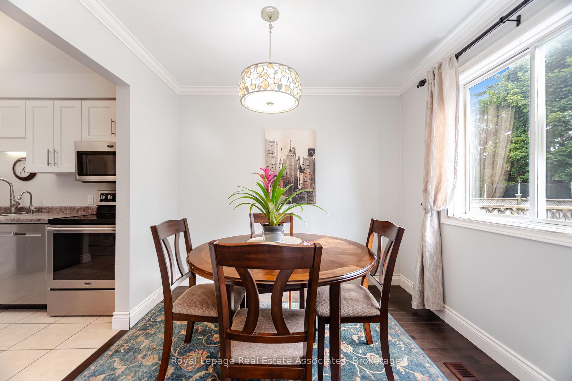 Photo 13 of Unit 5, 360 Cornridge Place, Waterloo — HOMEH