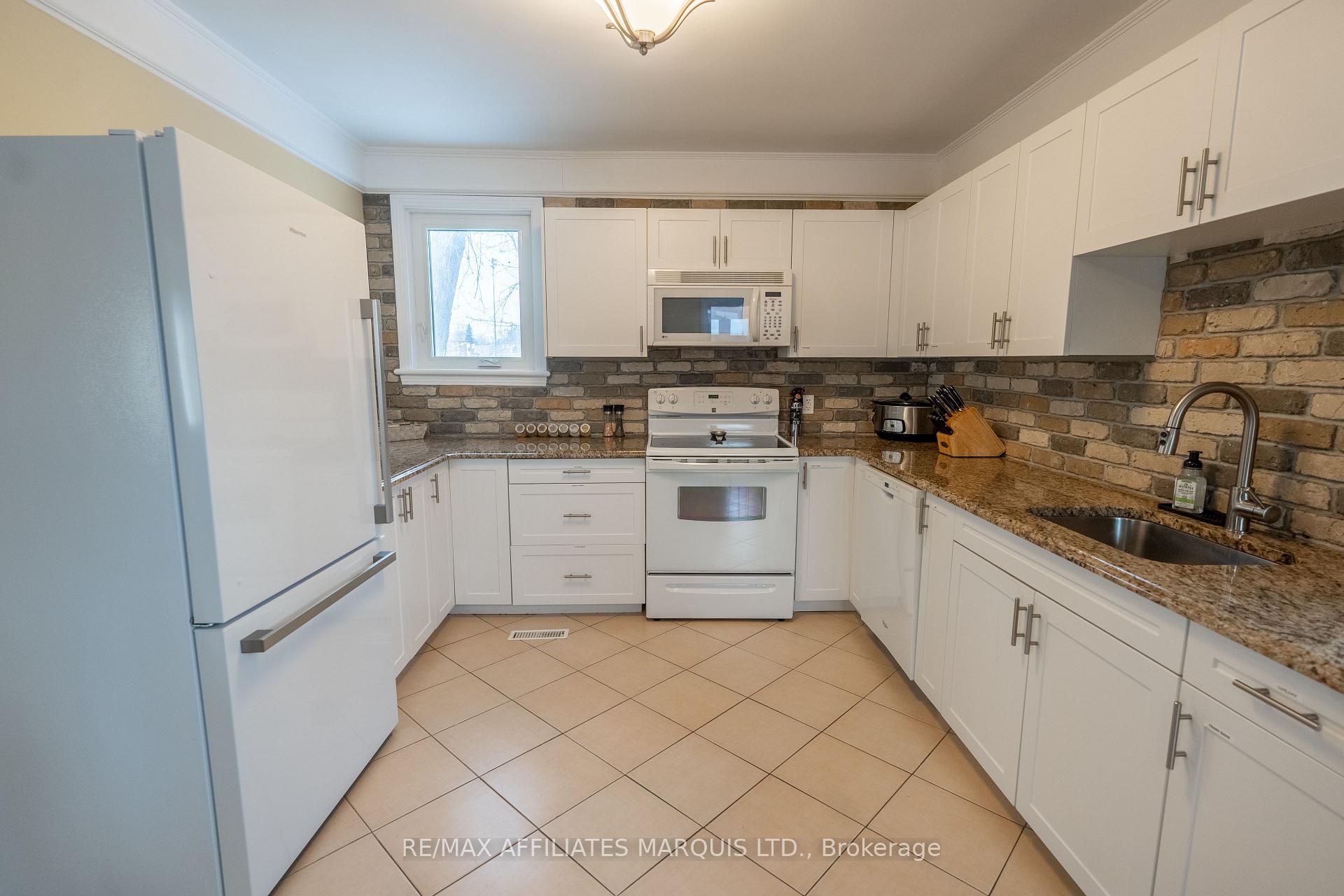 Photo 14 of 7 Old Orchard Avenue, Cornwall — HOMEH