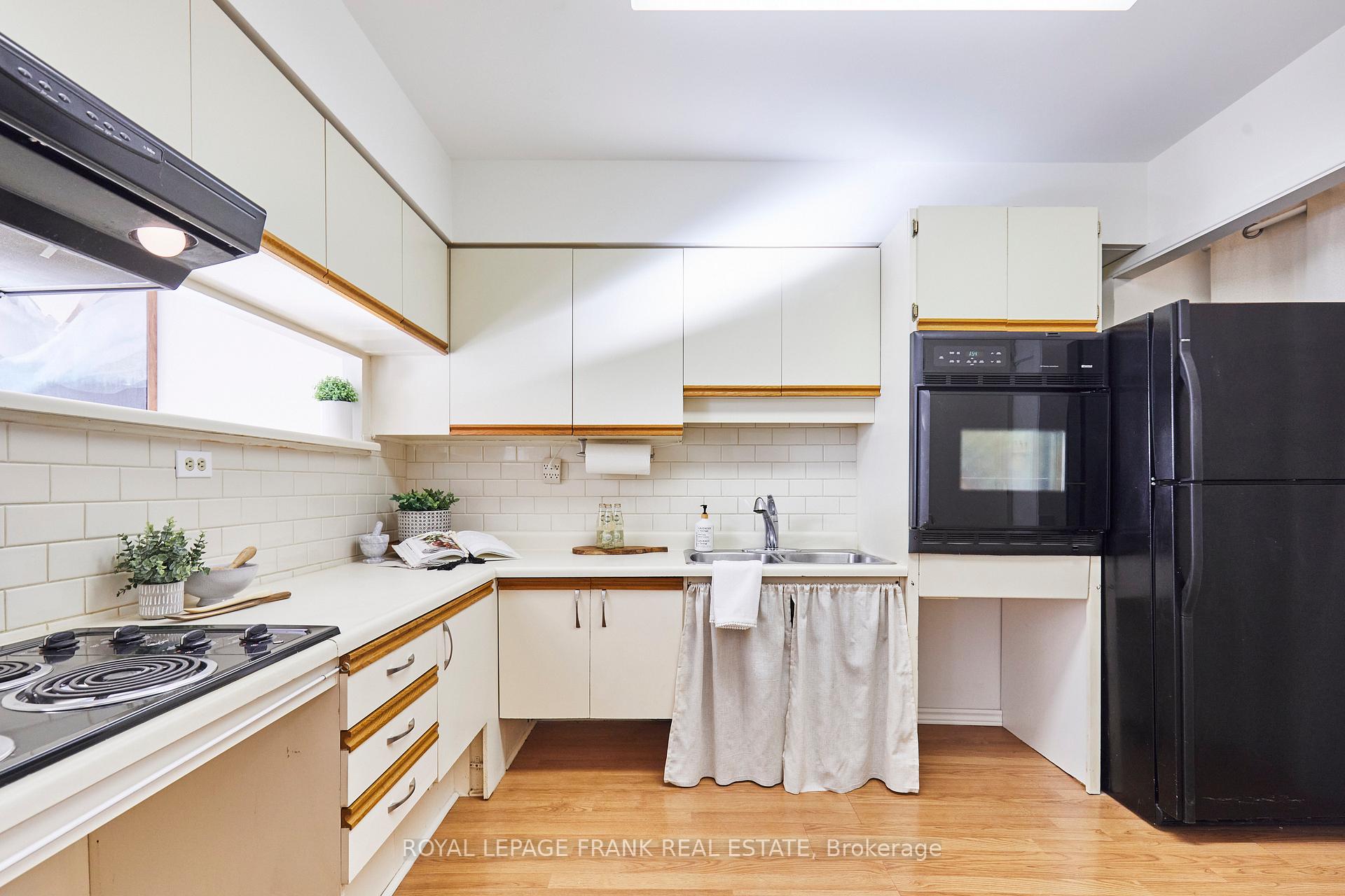 Photo 22 of Unit 107, 1890 Valley Farm Road, Pickering, Town Centre — HOMEH