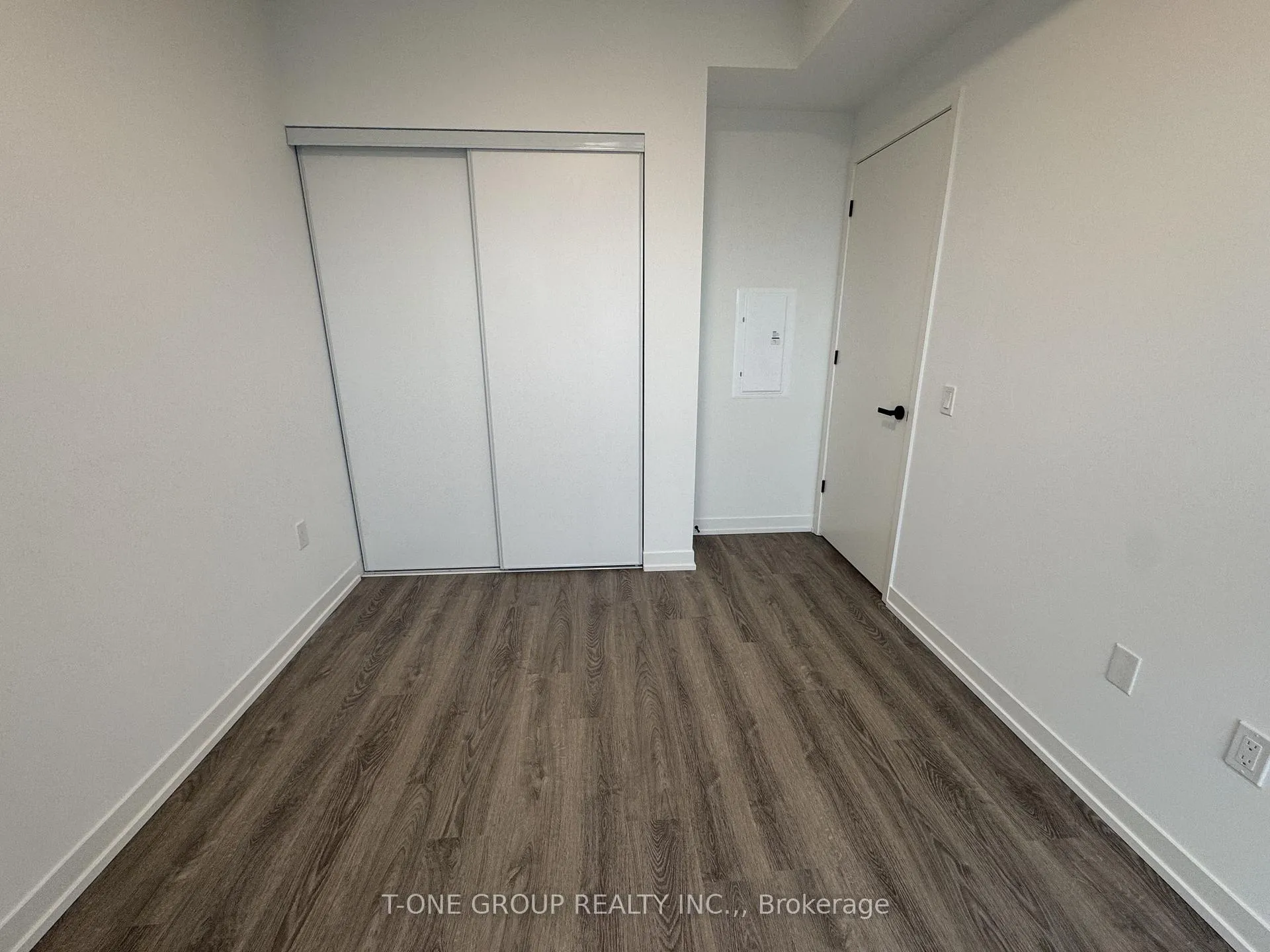 Photo 8 of Unit 2505, 8 Interchange Way, Vaughan, Vaughan Corporate Centre — HOMEH
