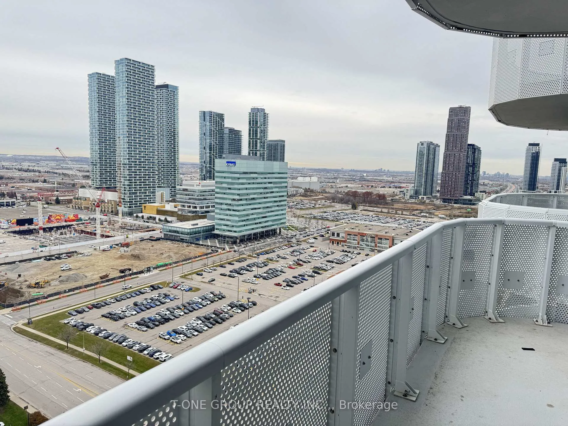 Photo 13 of Unit 2505, 8 Interchange Way, Vaughan, Vaughan Corporate Centre — HOMEH
