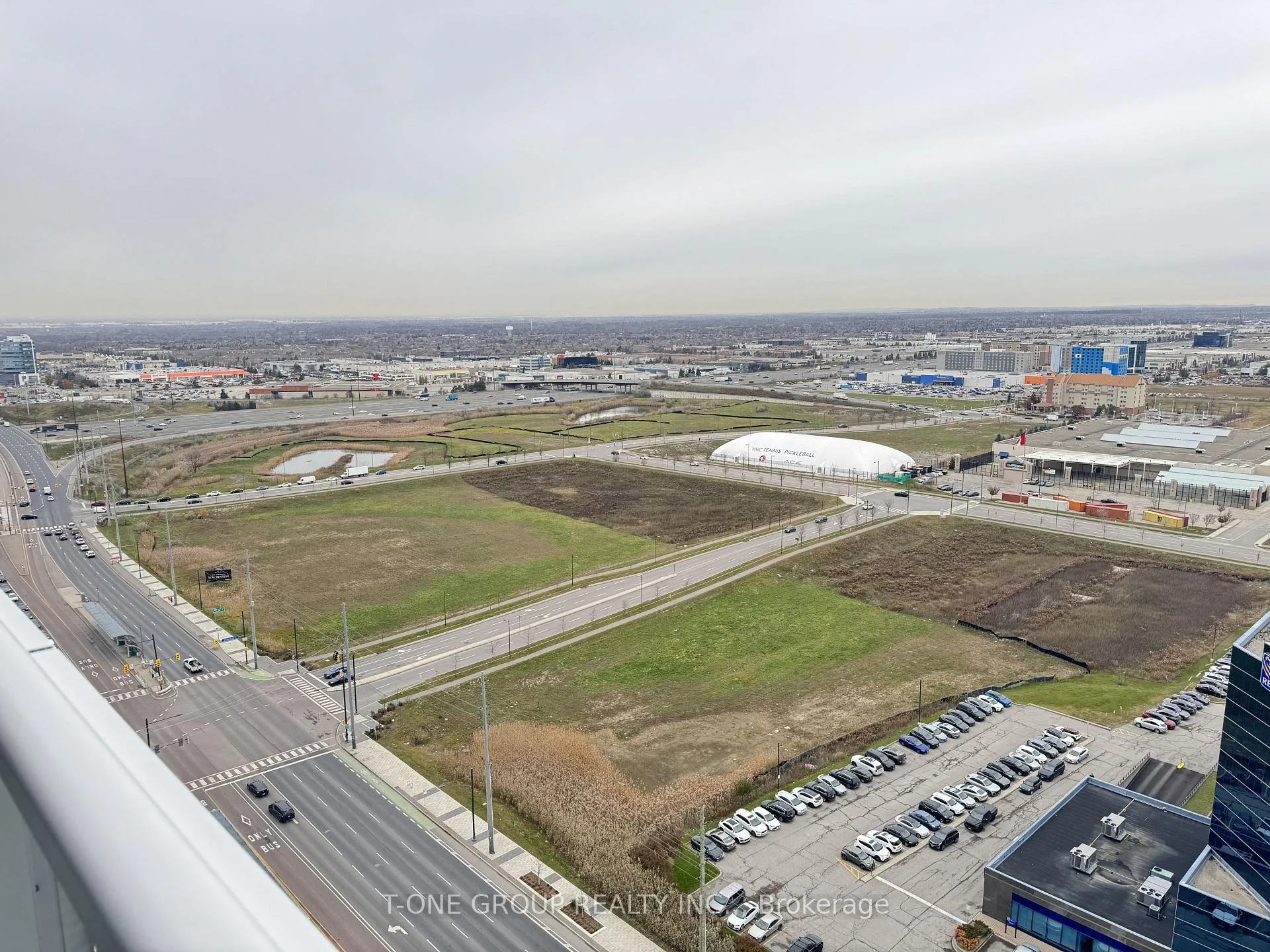Photo 15 of Unit 2505, 8 Interchange Way, Vaughan, Vaughan Corporate Centre — HOMEH
