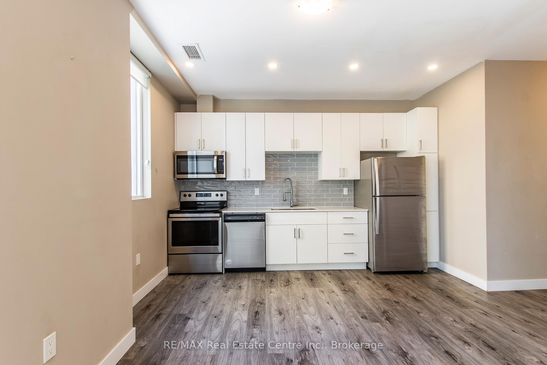 Photo 12 of Unit 803, 100 Garment Street, Kitchener — HOMEH