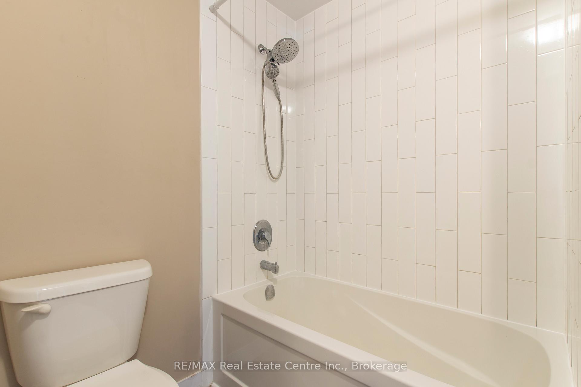 Photo 23 of Unit 803, 100 Garment Street, Kitchener — HOMEH