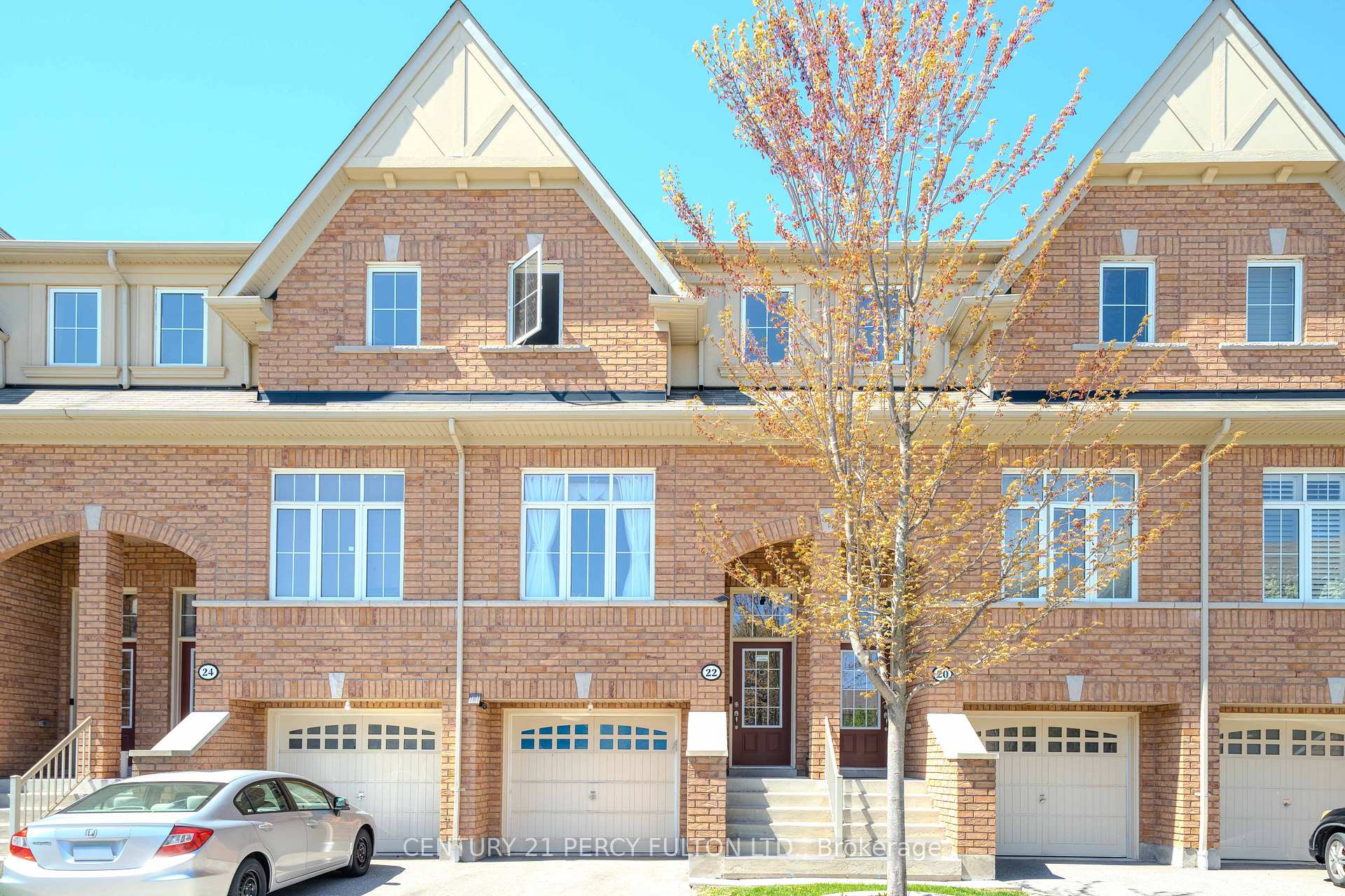 Photo 5 of Unit 11, 22 Burtonbury Lane, Ajax, Northeast Ajax — HOMEH