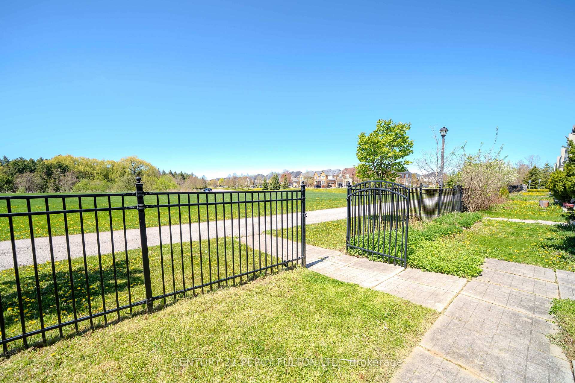 Photo 28 of Unit 11, 22 Burtonbury Lane, Ajax, Northeast Ajax — HOMEH
