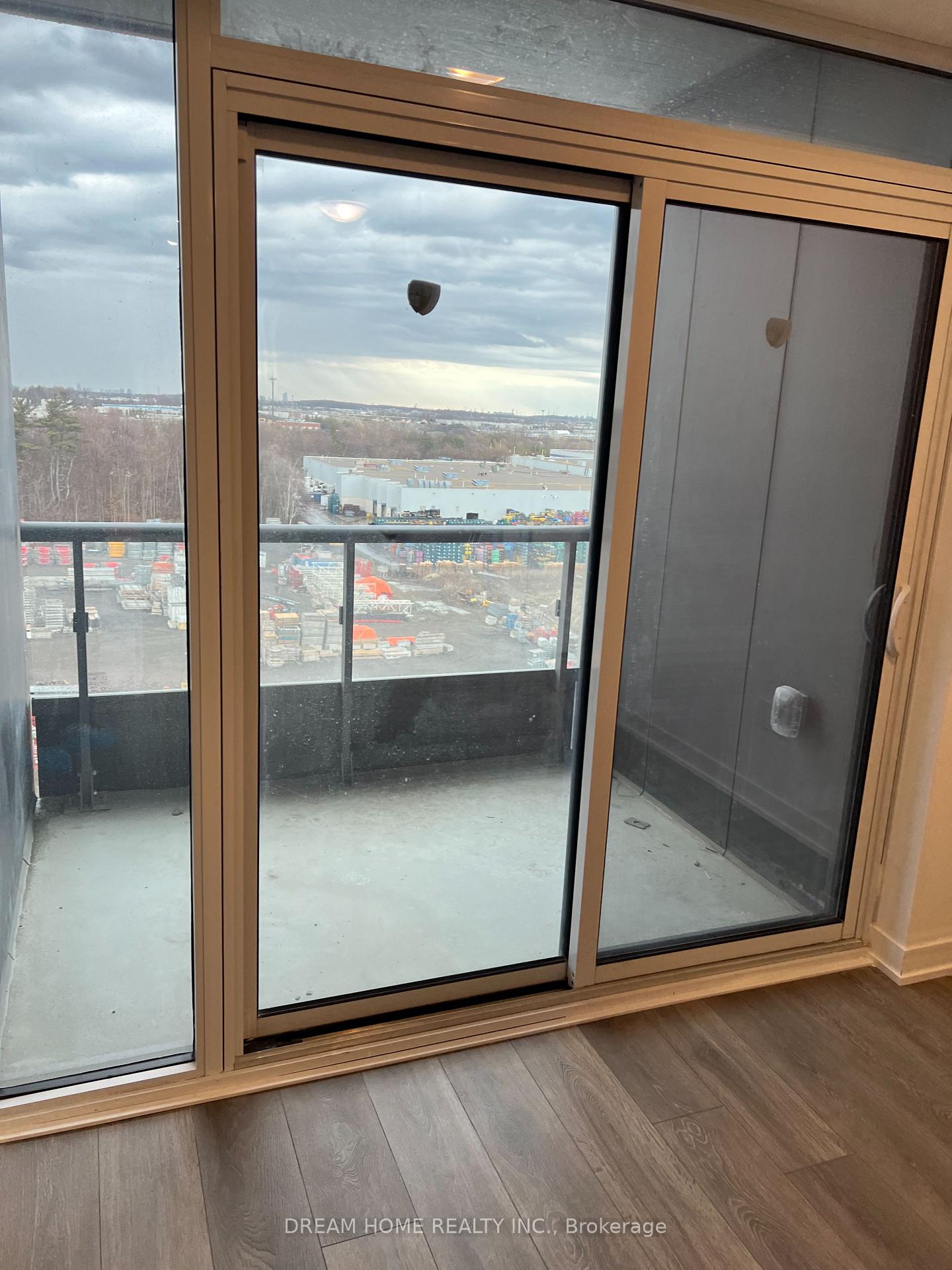 Photo 9 of Unit 806, 474 Caldari Road, Vaughan, Concord — HOMEH