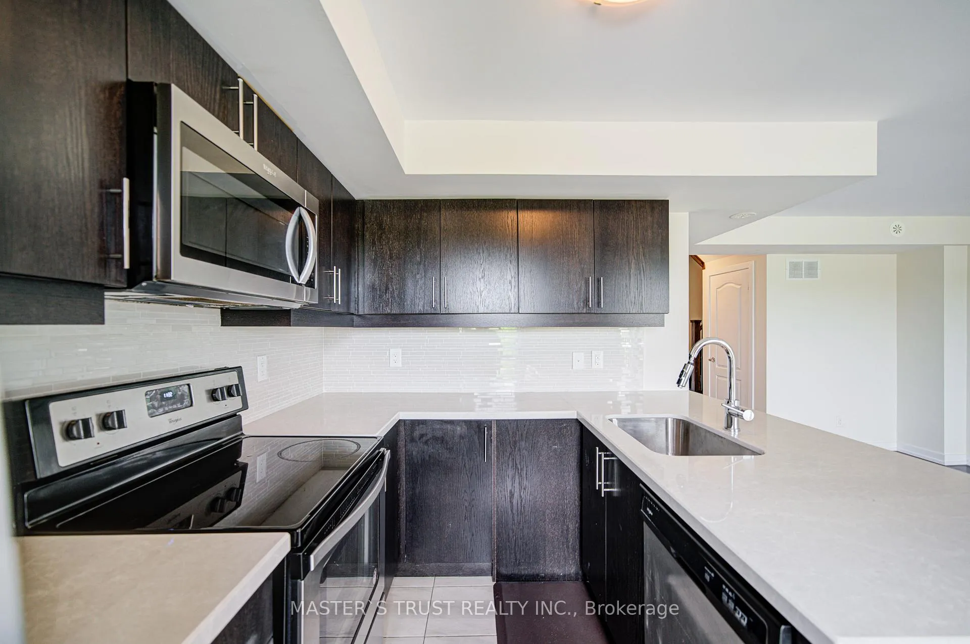 Photo 9 of Unit UNIT 507, 30 Dunsheath Way, Markham, Cornell — HOMEH
