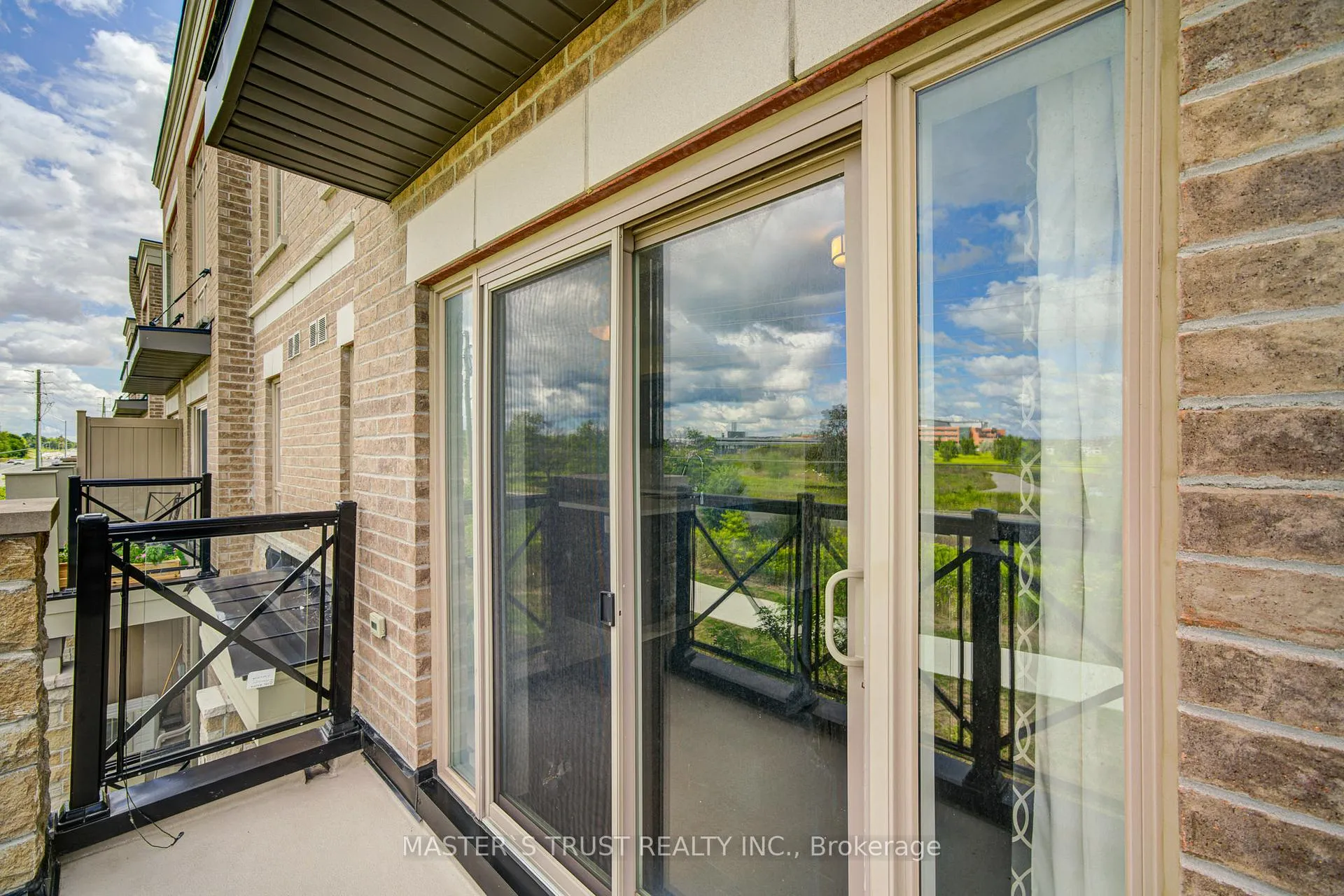 Photo 10 of Unit UNIT 507, 30 Dunsheath Way, Markham, Cornell — HOMEH